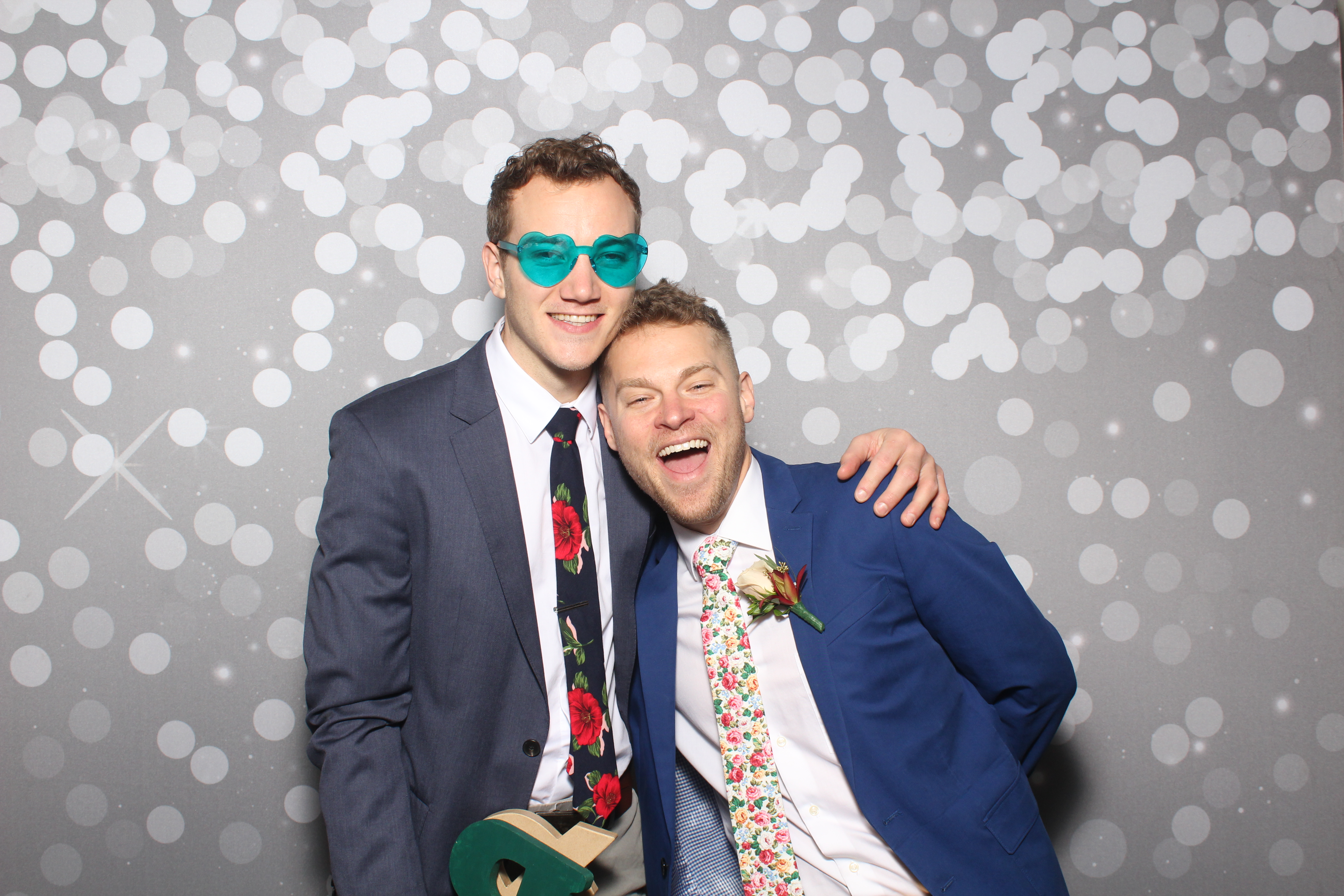 Brad & Alcy | View more photos from the event at gallery.photoboothcincy.com/u/PhotoBoothCincy/Brad-Alcy