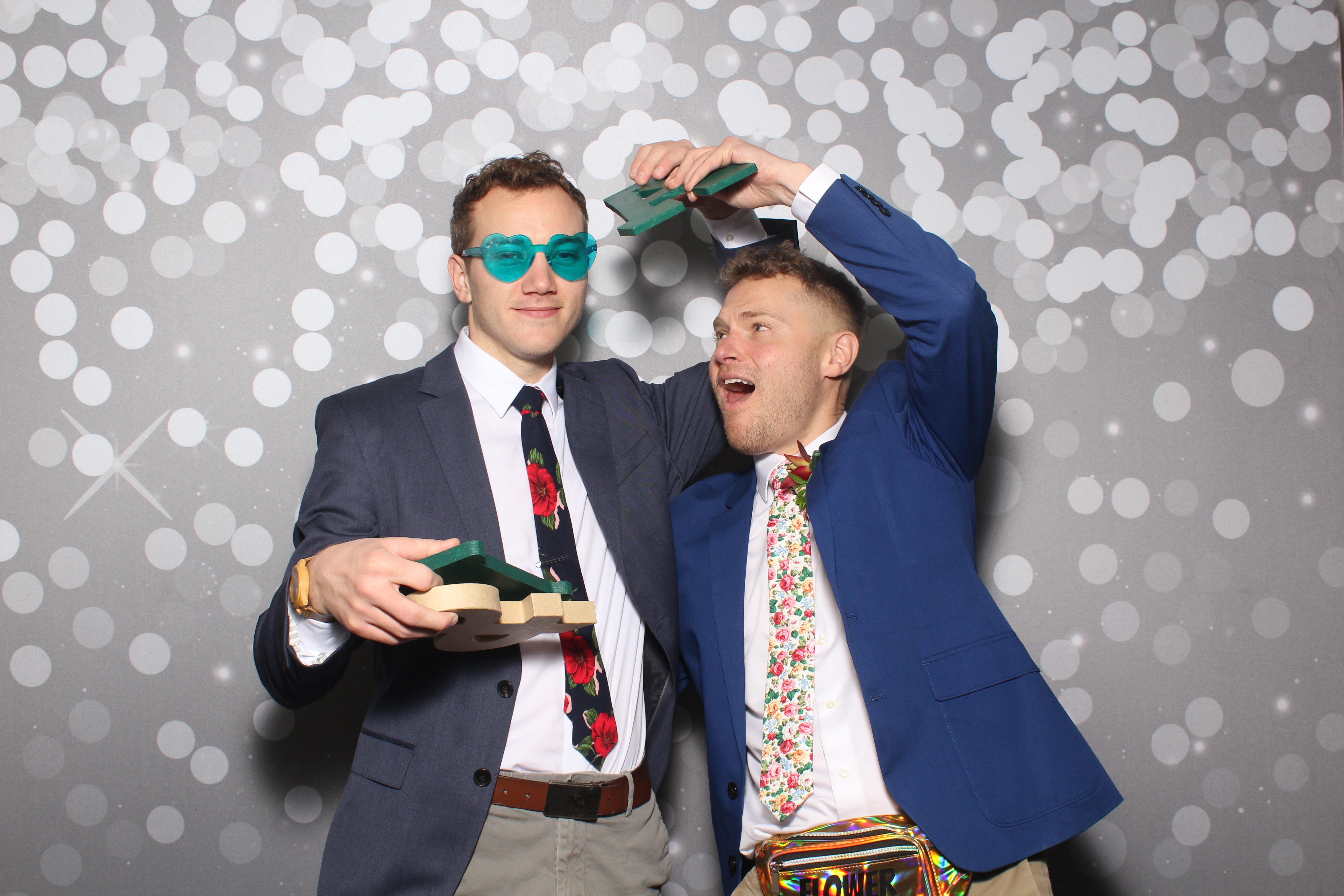 Brad & Alcy | View more photos from the event at gallery.photoboothcincy.com/u/PhotoBoothCincy/Brad-Alcy