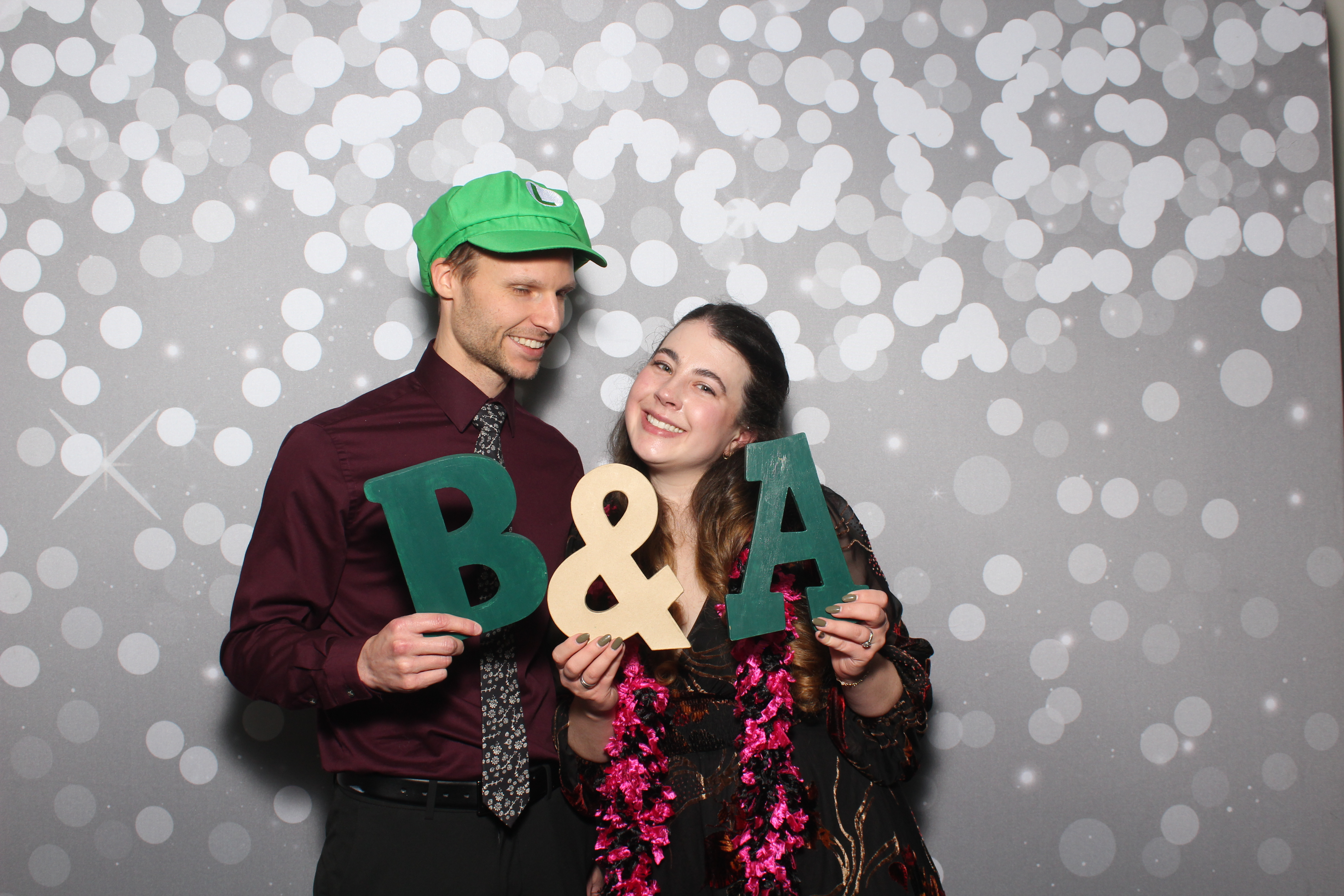 Brad & Alcy | View more photos from the event at gallery.photoboothcincy.com/u/PhotoBoothCincy/Brad-Alcy