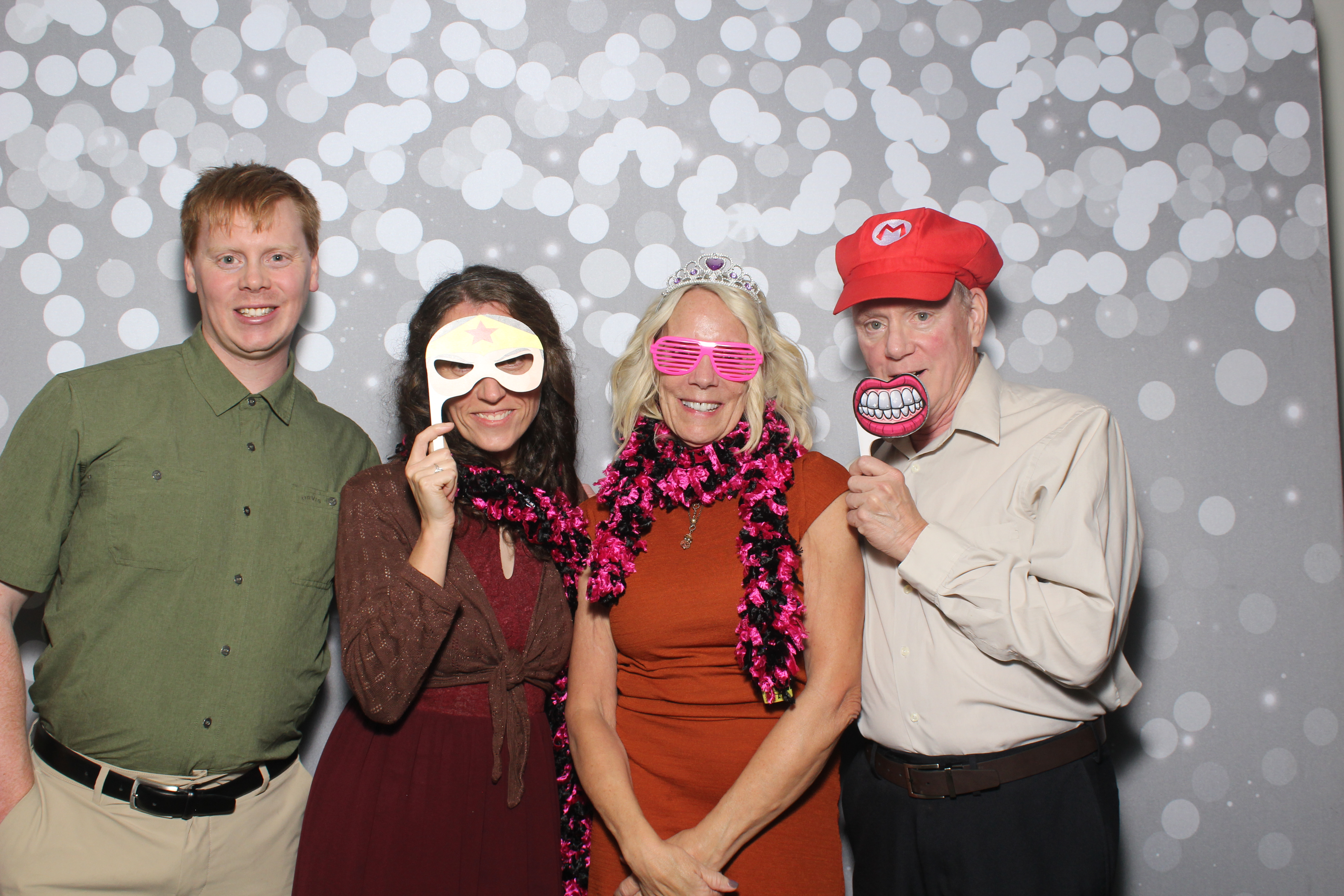 Brad & Alcy | View more photos from the event at gallery.photoboothcincy.com/u/PhotoBoothCincy/Brad-Alcy