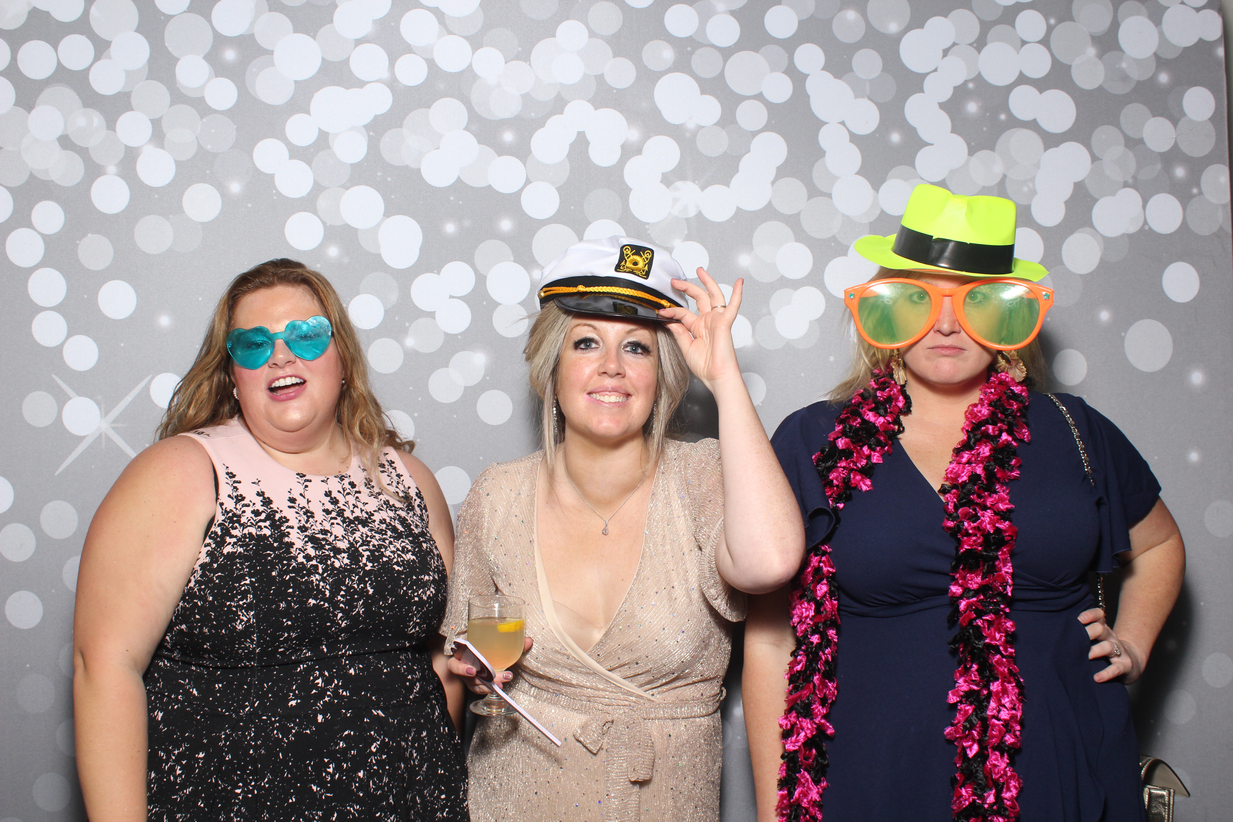 Brad & Alcy | View more photos from the event at gallery.photoboothcincy.com/u/PhotoBoothCincy/Brad-Alcy