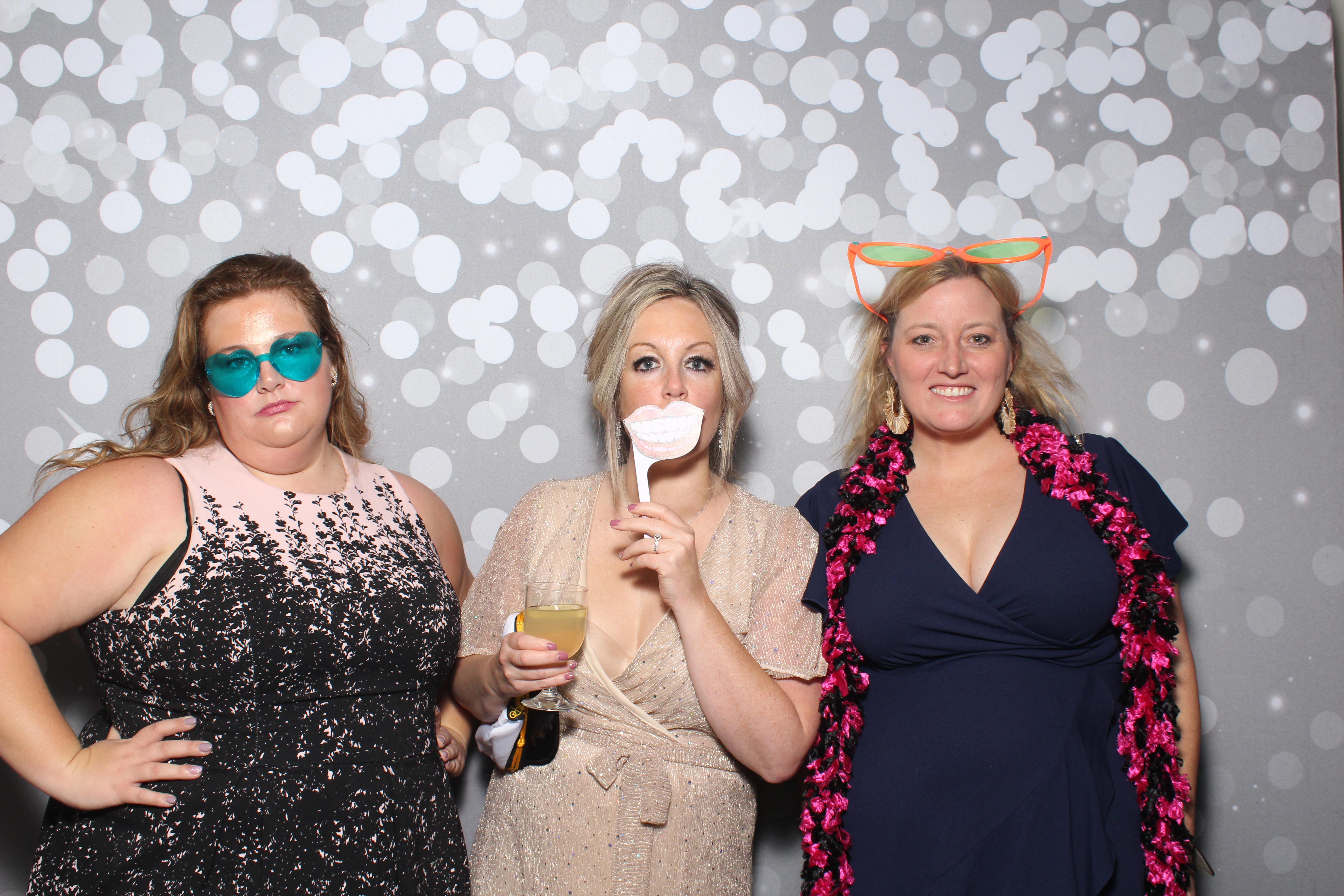Brad & Alcy | View more photos from the event at gallery.photoboothcincy.com/u/PhotoBoothCincy/Brad-Alcy