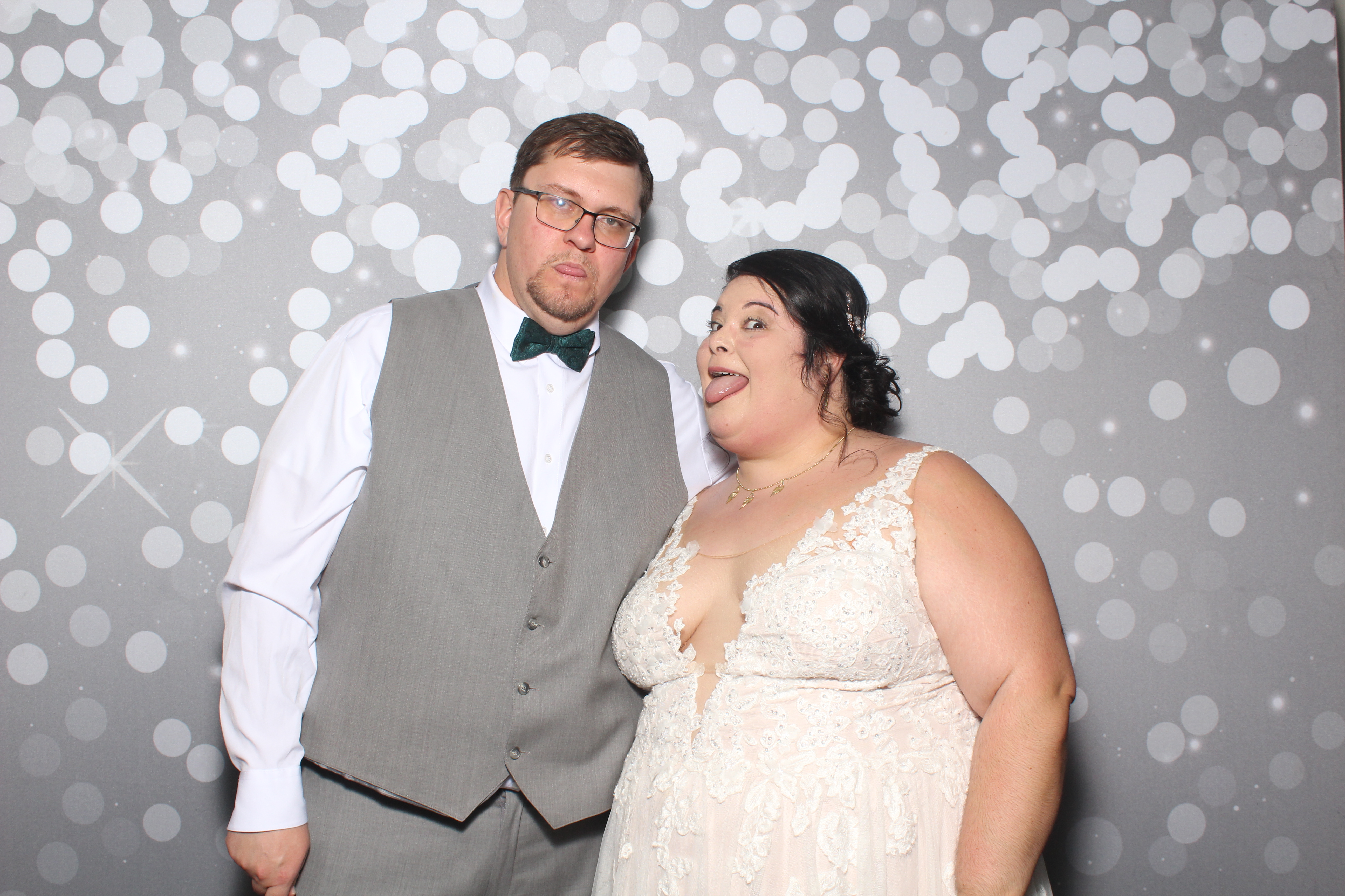 Brad & Alcy | View more photos from the event at gallery.photoboothcincy.com/u/PhotoBoothCincy/Brad-Alcy