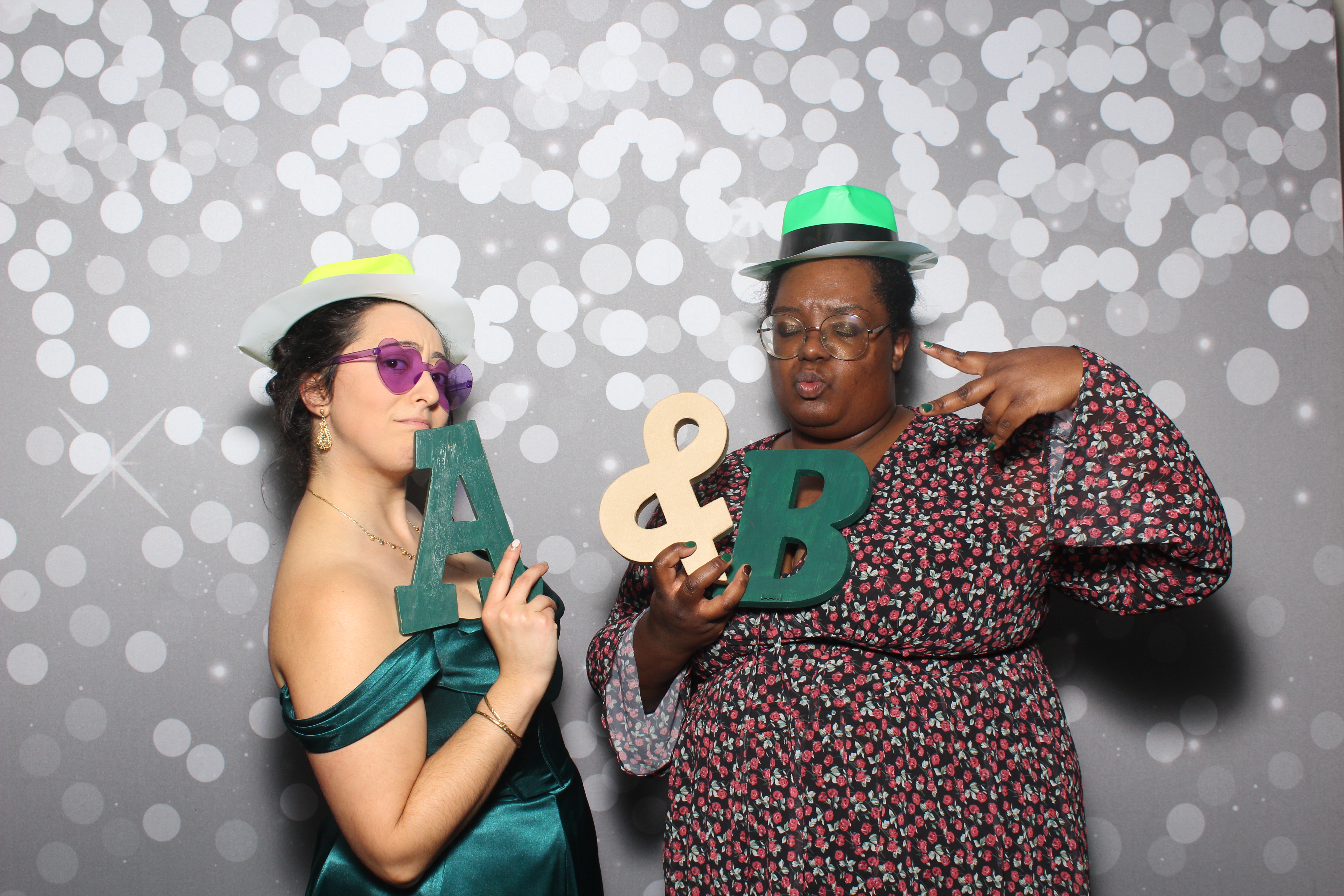 Brad & Alcy | View more photos from the event at gallery.photoboothcincy.com/u/PhotoBoothCincy/Brad-Alcy