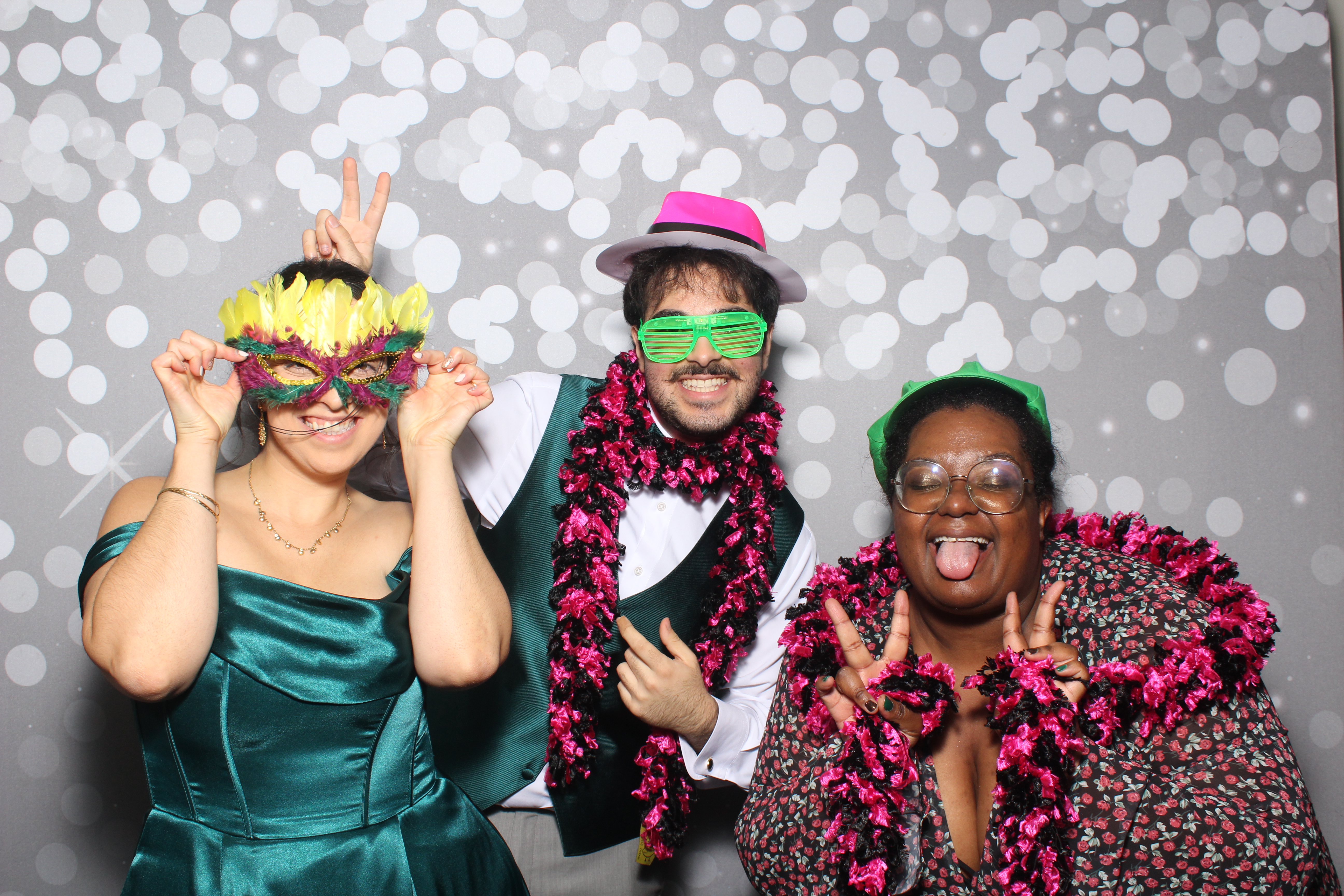Brad & Alcy | View more photos from the event at gallery.photoboothcincy.com/u/PhotoBoothCincy/Brad-Alcy