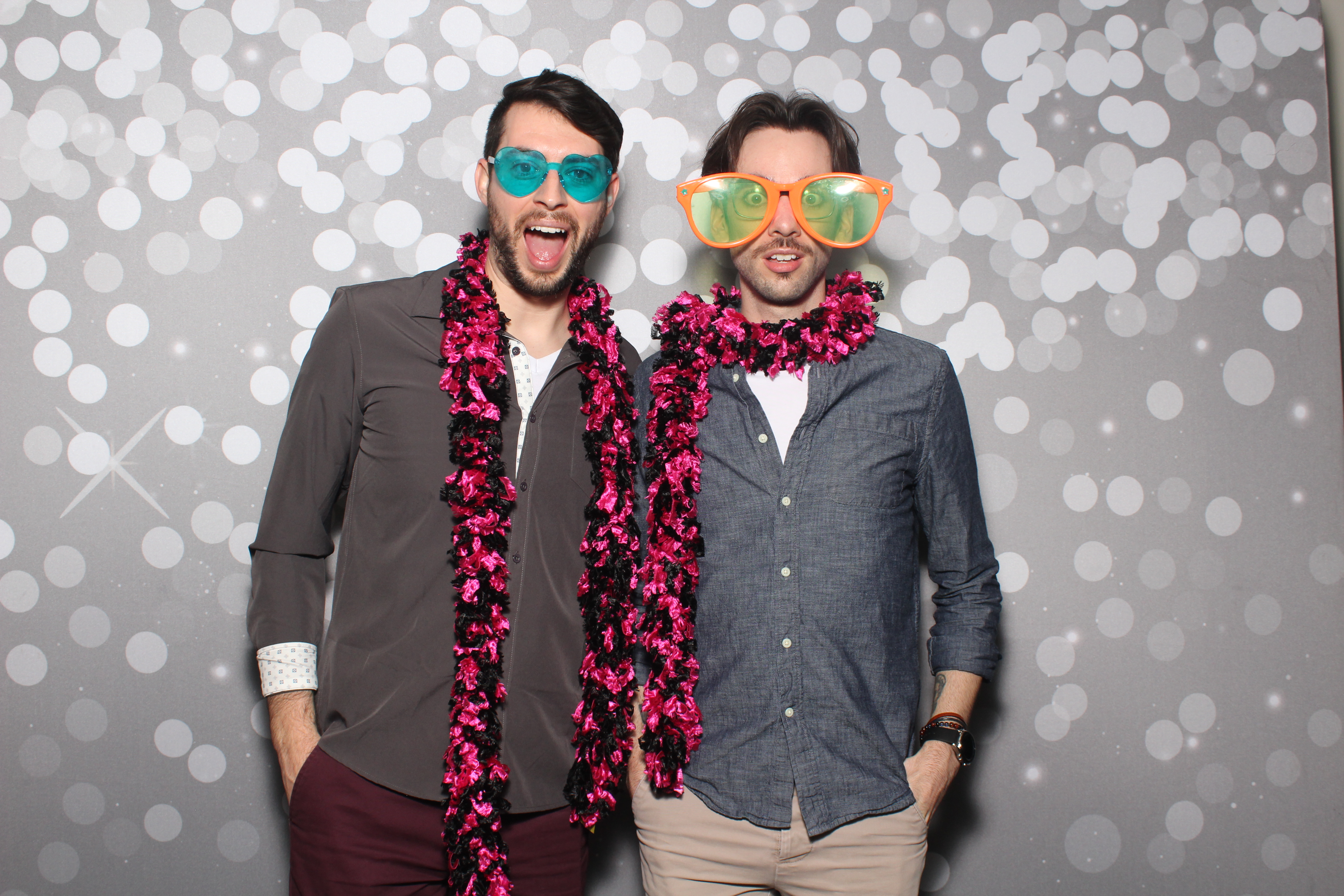 Brad & Alcy | View more photos from the event at gallery.photoboothcincy.com/u/PhotoBoothCincy/Brad-Alcy