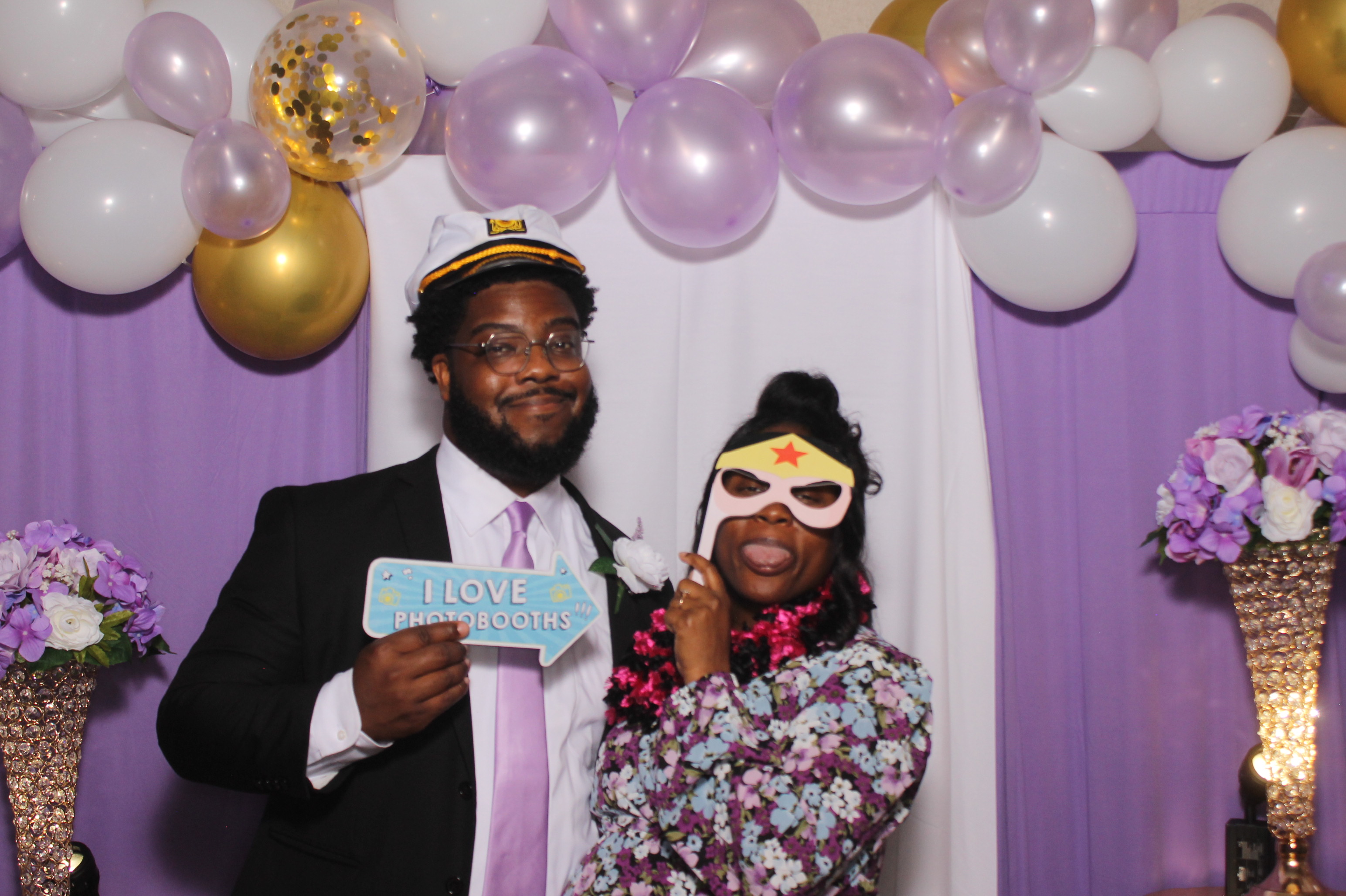 Bradley & Trisanya | View more photos from the event at gallery.photoboothcincy.com/u/PhotoBoothCincy/Bradley-Trisanya