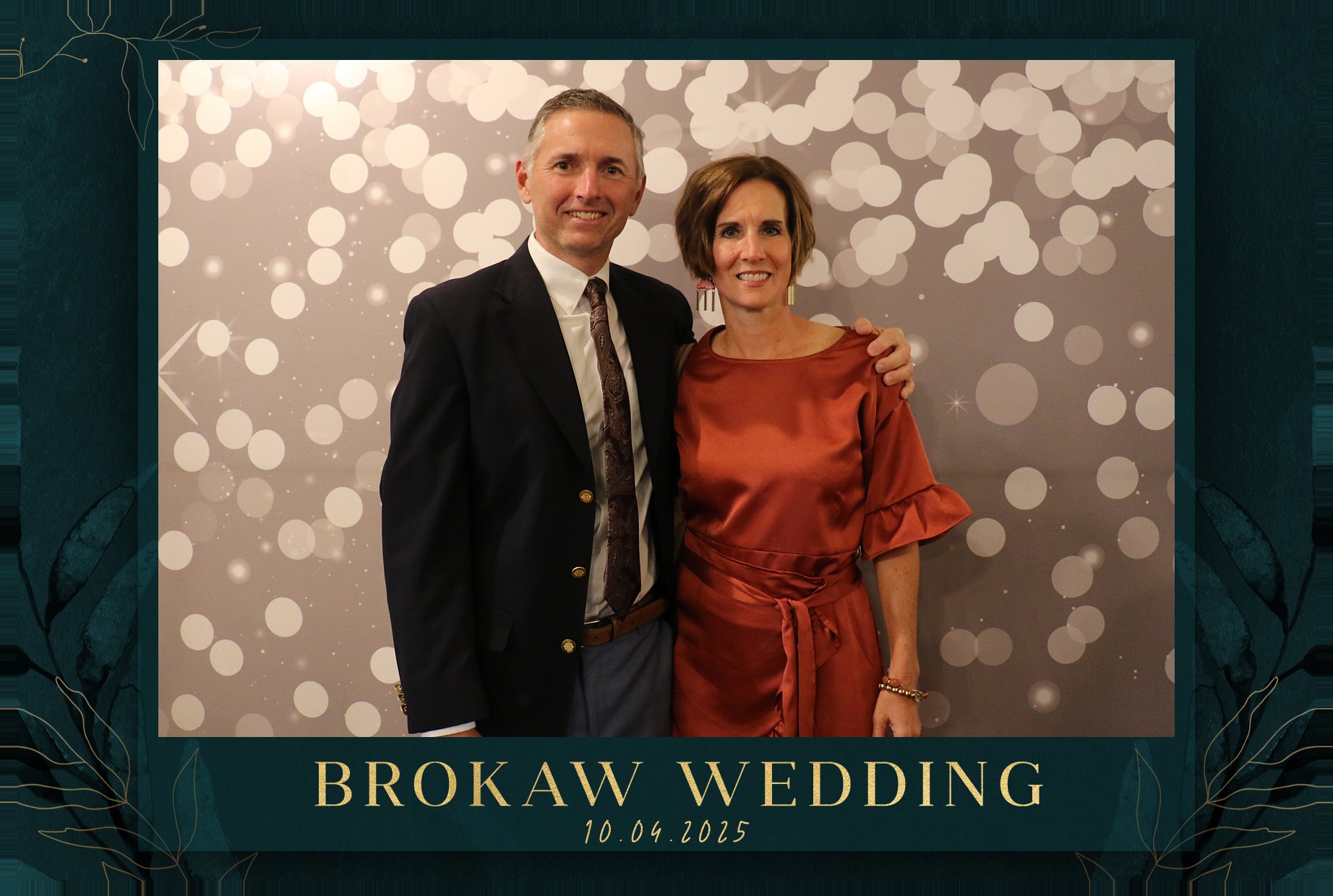 Brokaw Wedding | View more photos from the event at gallery.photoboothcincy.com/u/PhotoBoothCincy/Brokaw-Wedding
