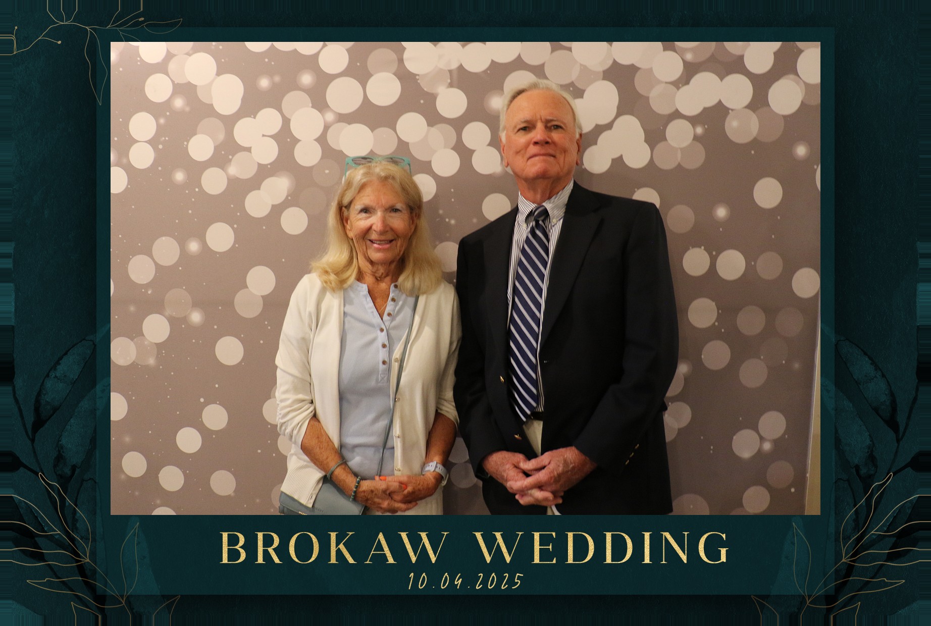 Brokaw Wedding | View more photos from the event at gallery.photoboothcincy.com/u/PhotoBoothCincy/Brokaw-Wedding