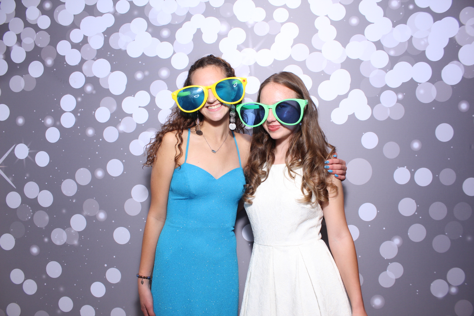 Butler County Homeschool Dance | View more photos from the event at gallery.photoboothcincy.com/u/PhotoBoothCincy/Butler-County-Homeschool-Dance
