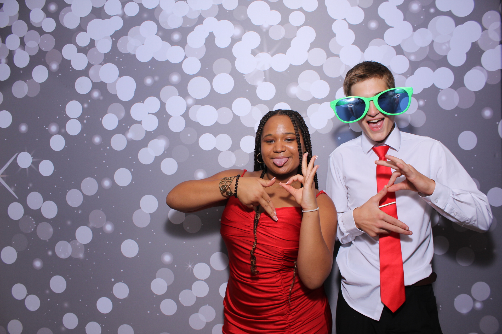 Butler County Homeschool Dance | View more photos from the event at gallery.photoboothcincy.com/u/PhotoBoothCincy/Butler-County-Homeschool-Dance