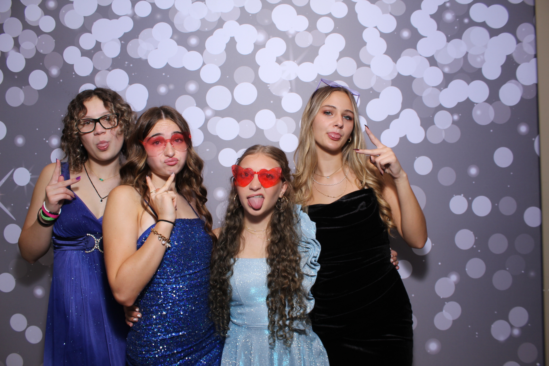 Butler County Homeschool Dance | View more photos from the event at gallery.photoboothcincy.com/u/PhotoBoothCincy/Butler-County-Homeschool-Dance
