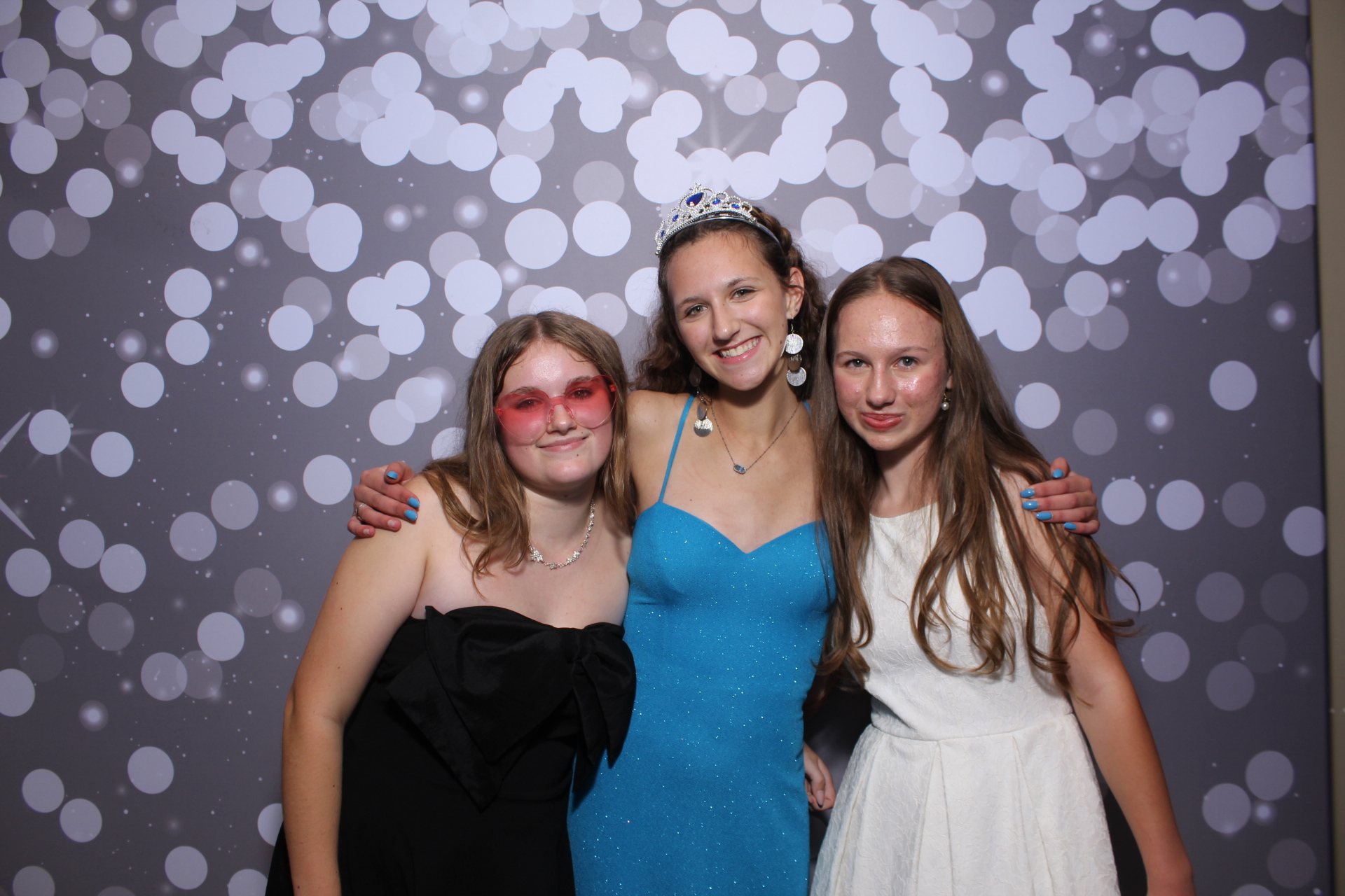 Butler County Homeschool Dance | View more photos from the event at gallery.photoboothcincy.com/u/PhotoBoothCincy/Butler-County-Homeschool-Dance