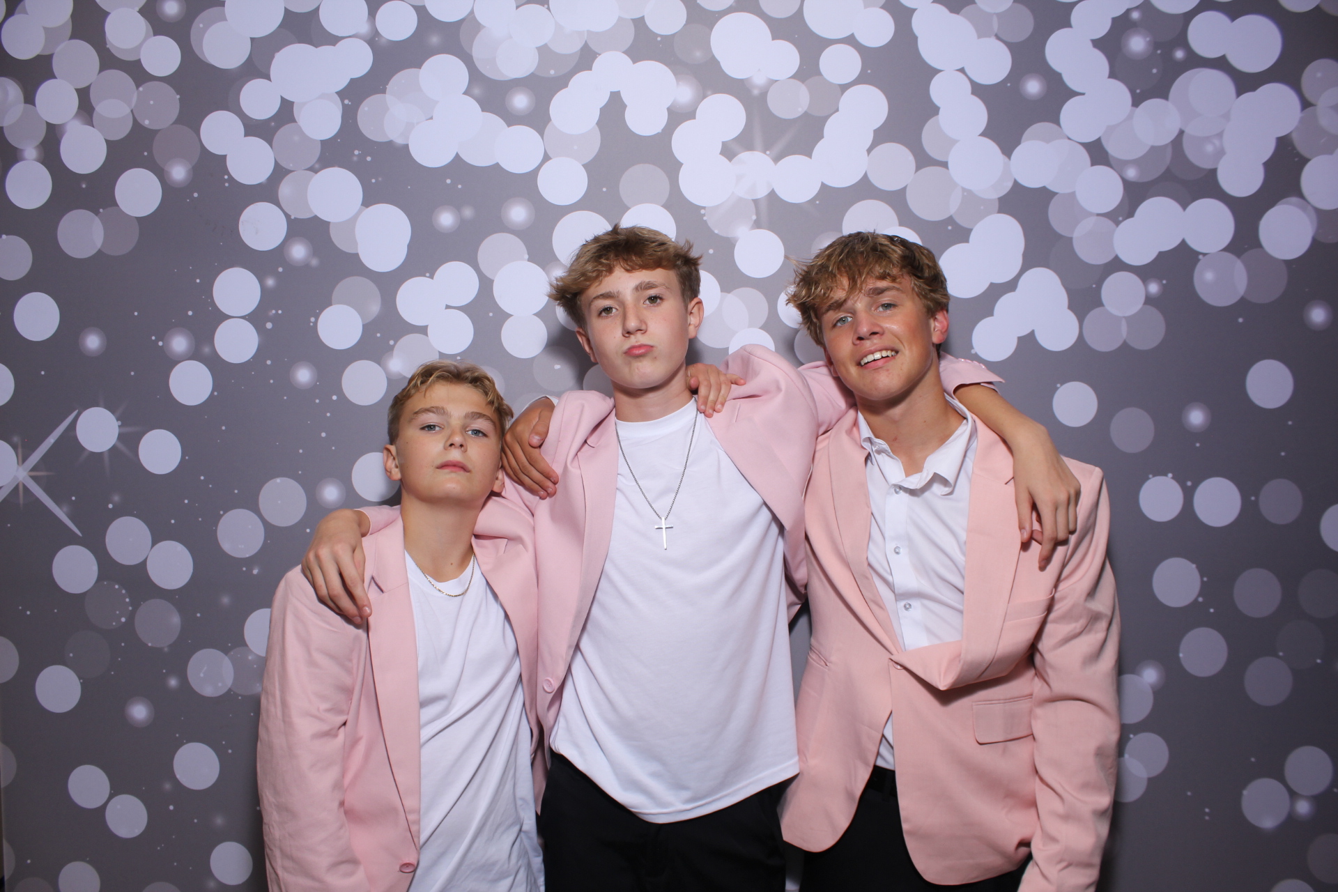 Butler County Homeschool Dance | View more photos from the event at gallery.photoboothcincy.com/u/PhotoBoothCincy/Butler-County-Homeschool-Dance
