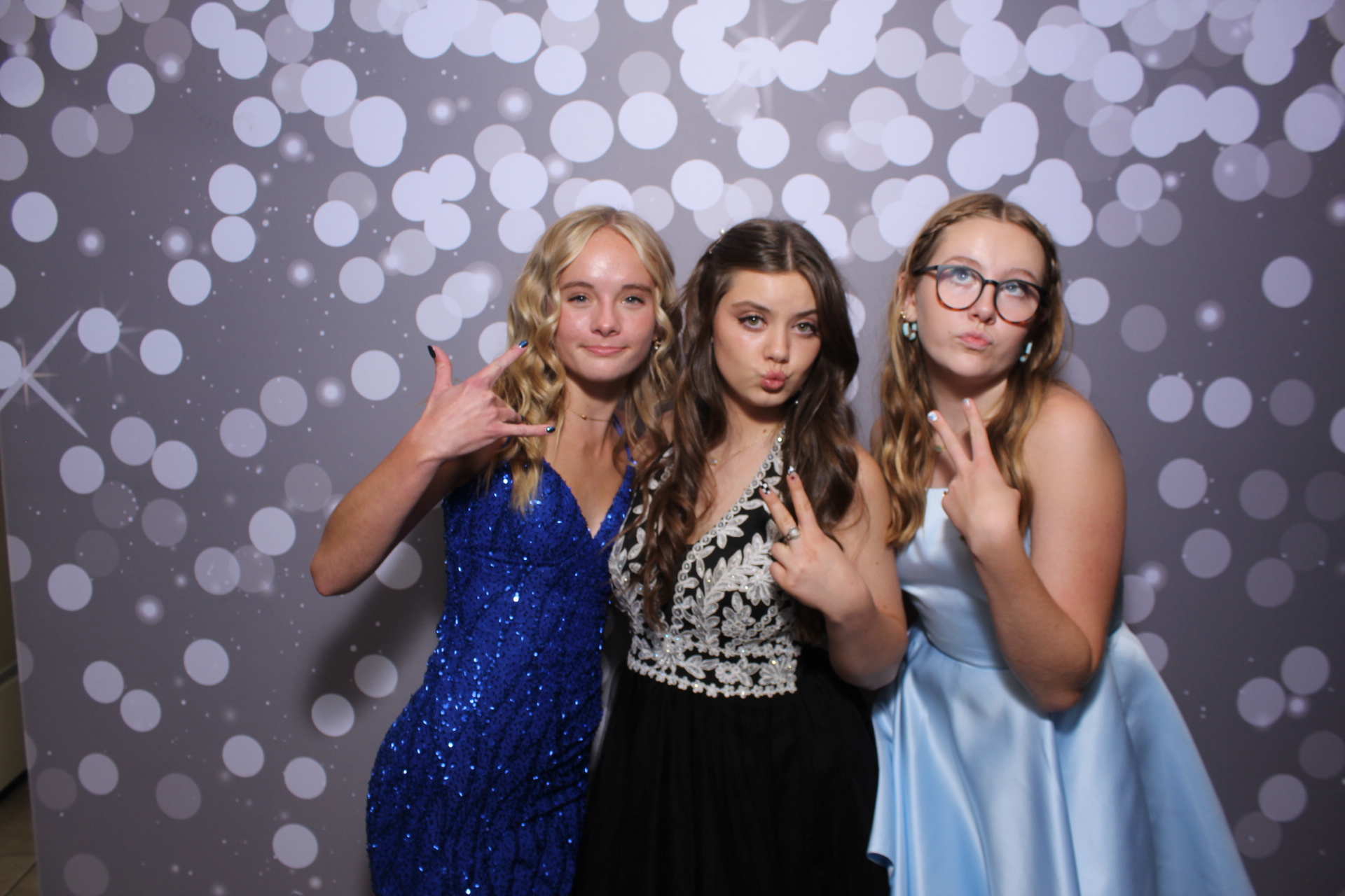 Butler County Homeschool Dance | View more photos from the event at gallery.photoboothcincy.com/u/PhotoBoothCincy/Butler-County-Homeschool-Dance