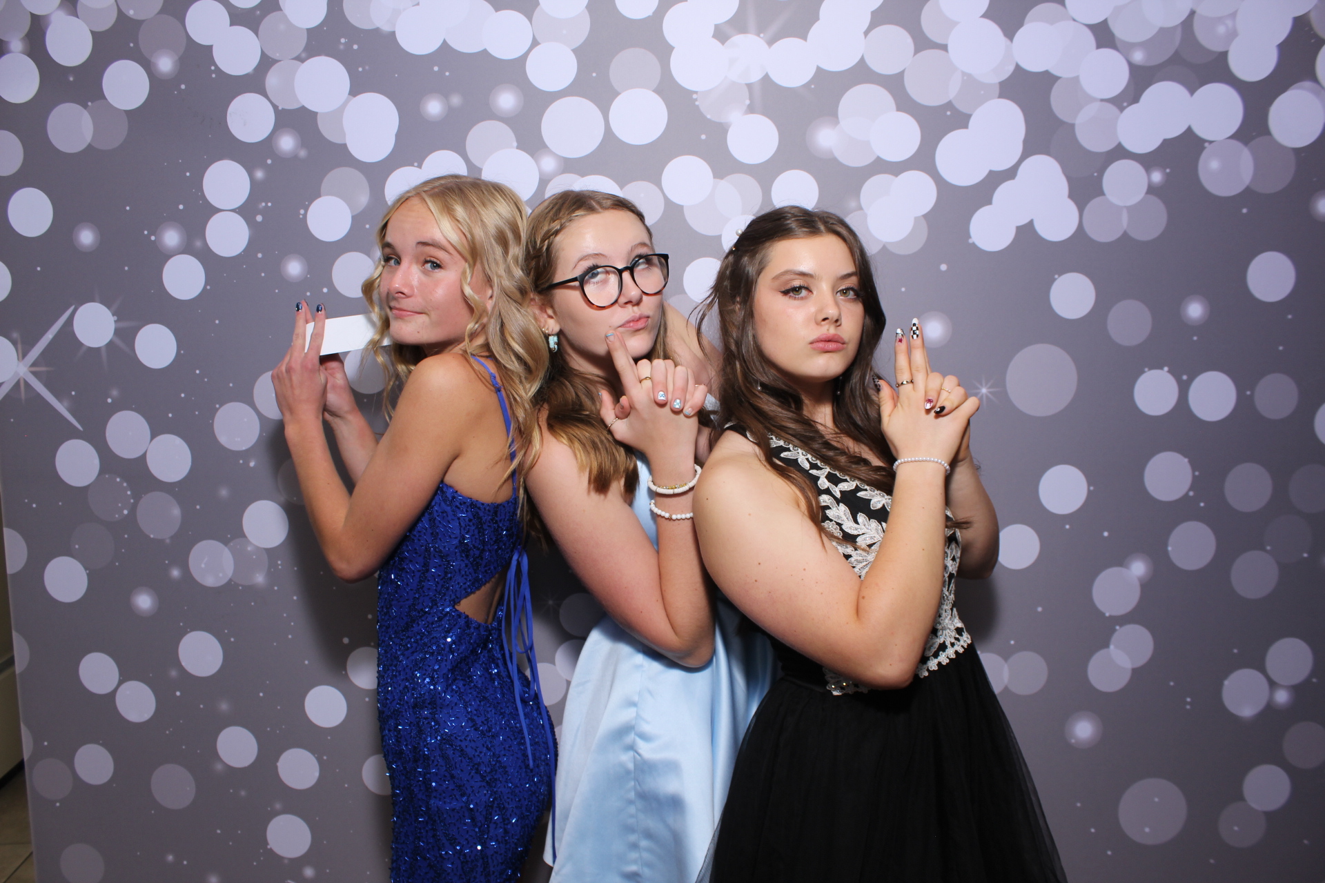 Butler County Homeschool Dance | View more photos from the event at gallery.photoboothcincy.com/u/PhotoBoothCincy/Butler-County-Homeschool-Dance