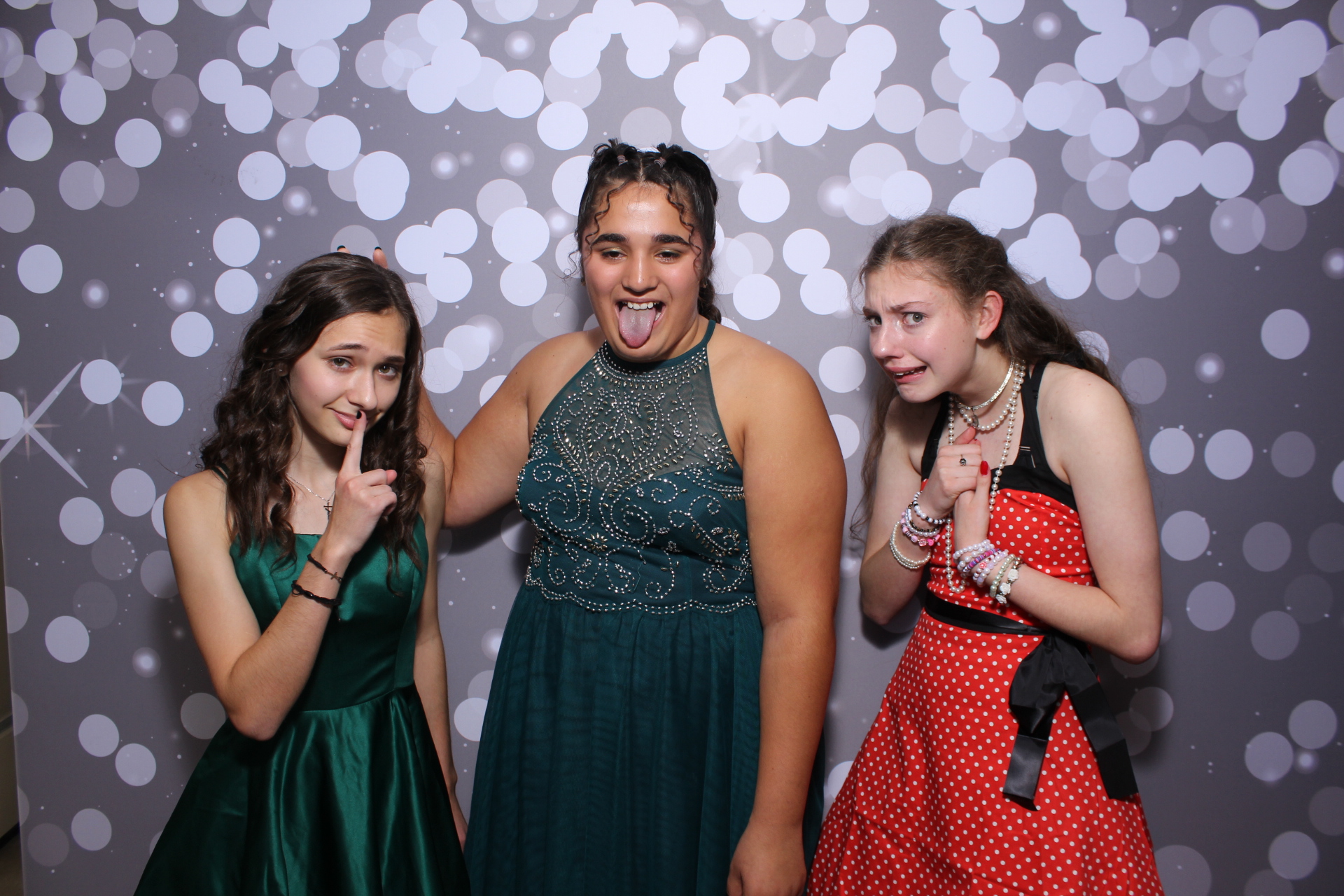 Butler County Homeschool Dance | View more photos from the event at gallery.photoboothcincy.com/u/PhotoBoothCincy/Butler-County-Homeschool-Dance
