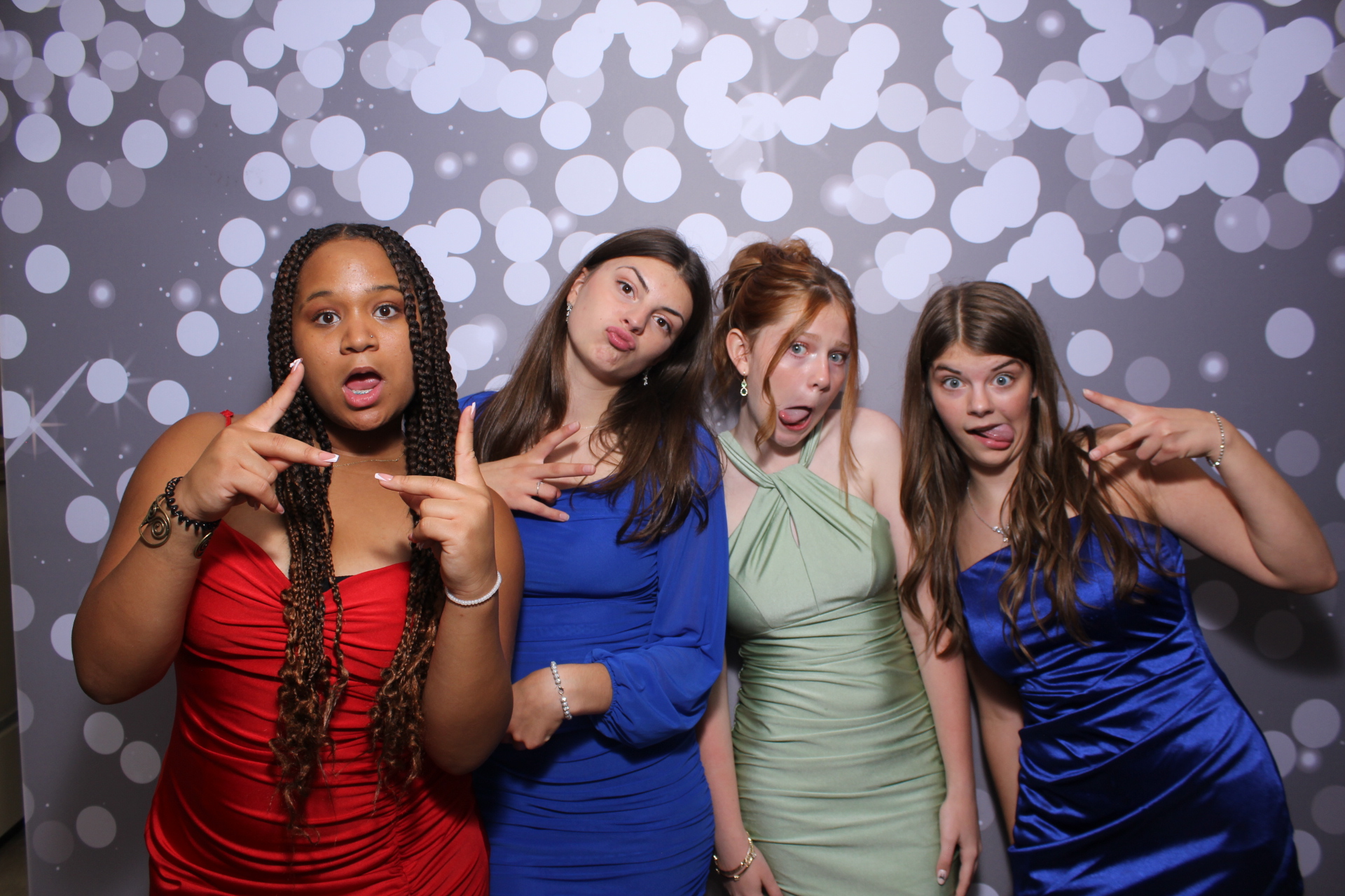 Butler County Homeschool Dance | View more photos from the event at gallery.photoboothcincy.com/u/PhotoBoothCincy/Butler-County-Homeschool-Dance