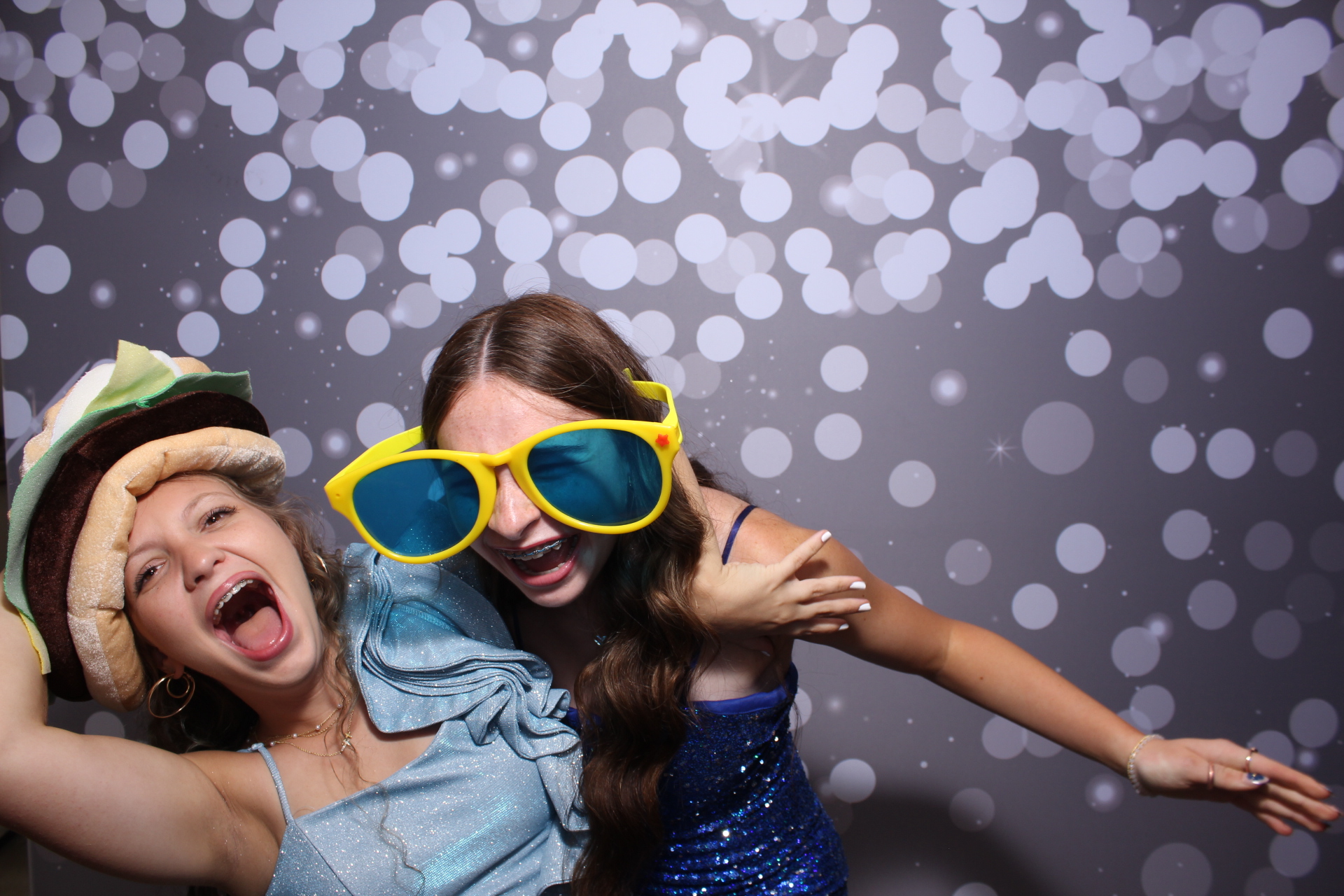 Butler County Homeschool Dance | View more photos from the event at gallery.photoboothcincy.com/u/PhotoBoothCincy/Butler-County-Homeschool-Dance