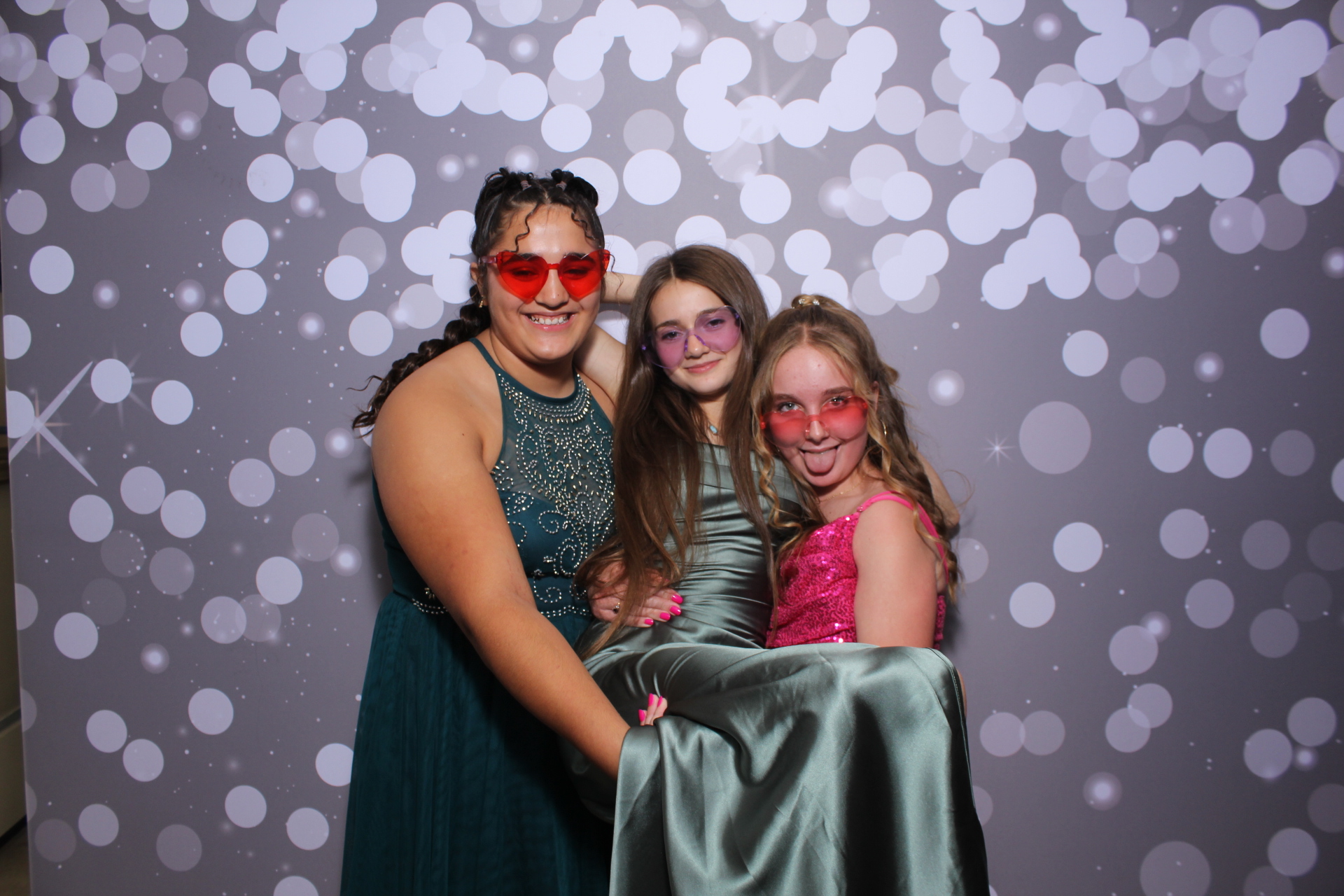 Butler County Homeschool Dance | View more photos from the event at gallery.photoboothcincy.com/u/PhotoBoothCincy/Butler-County-Homeschool-Dance