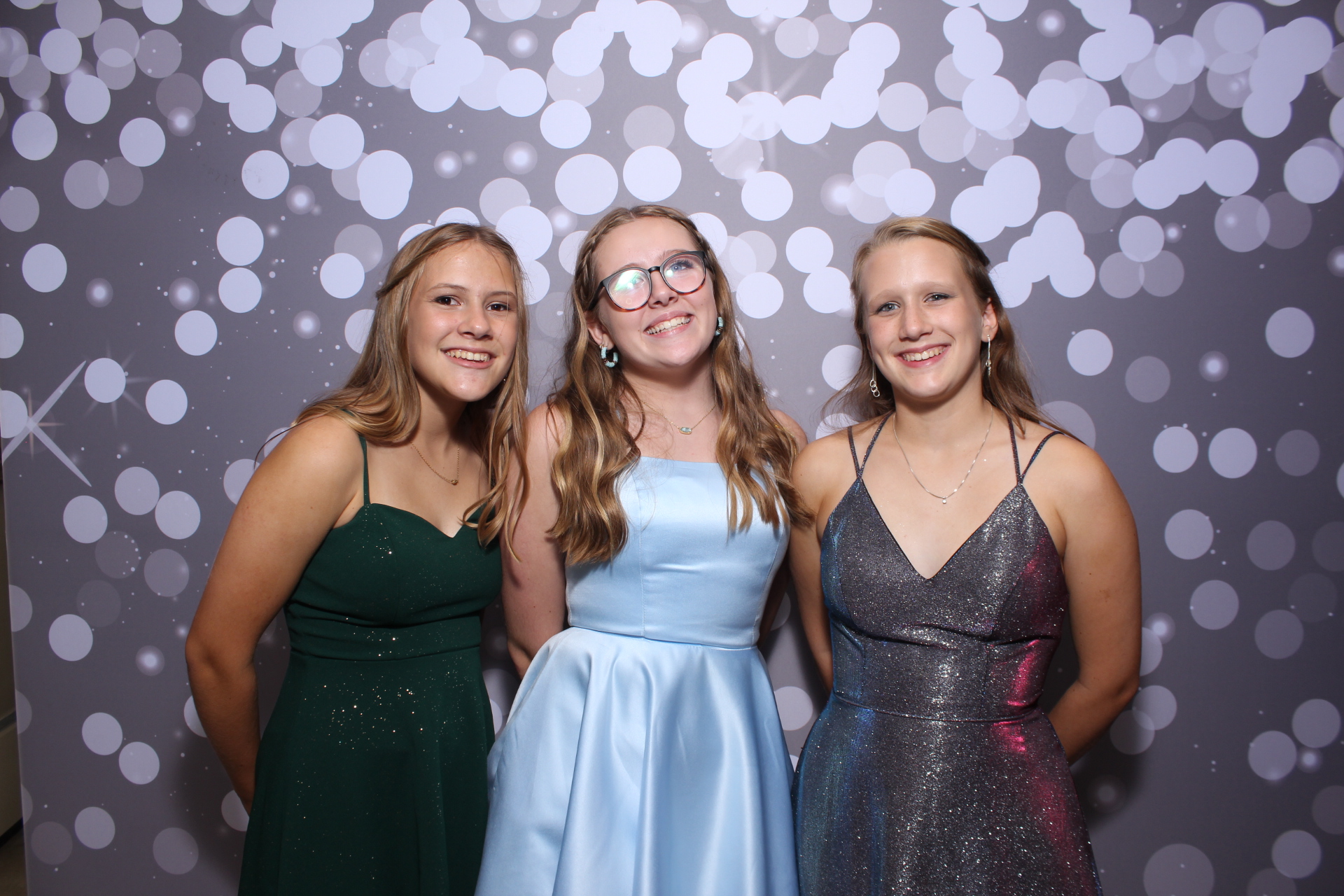 Butler County Homeschool Dance | View more photos from the event at gallery.photoboothcincy.com/u/PhotoBoothCincy/Butler-County-Homeschool-Dance
