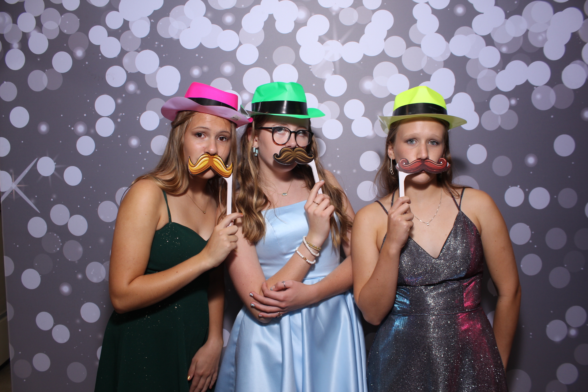 Butler County Homeschool Dance | View more photos from the event at gallery.photoboothcincy.com/u/PhotoBoothCincy/Butler-County-Homeschool-Dance
