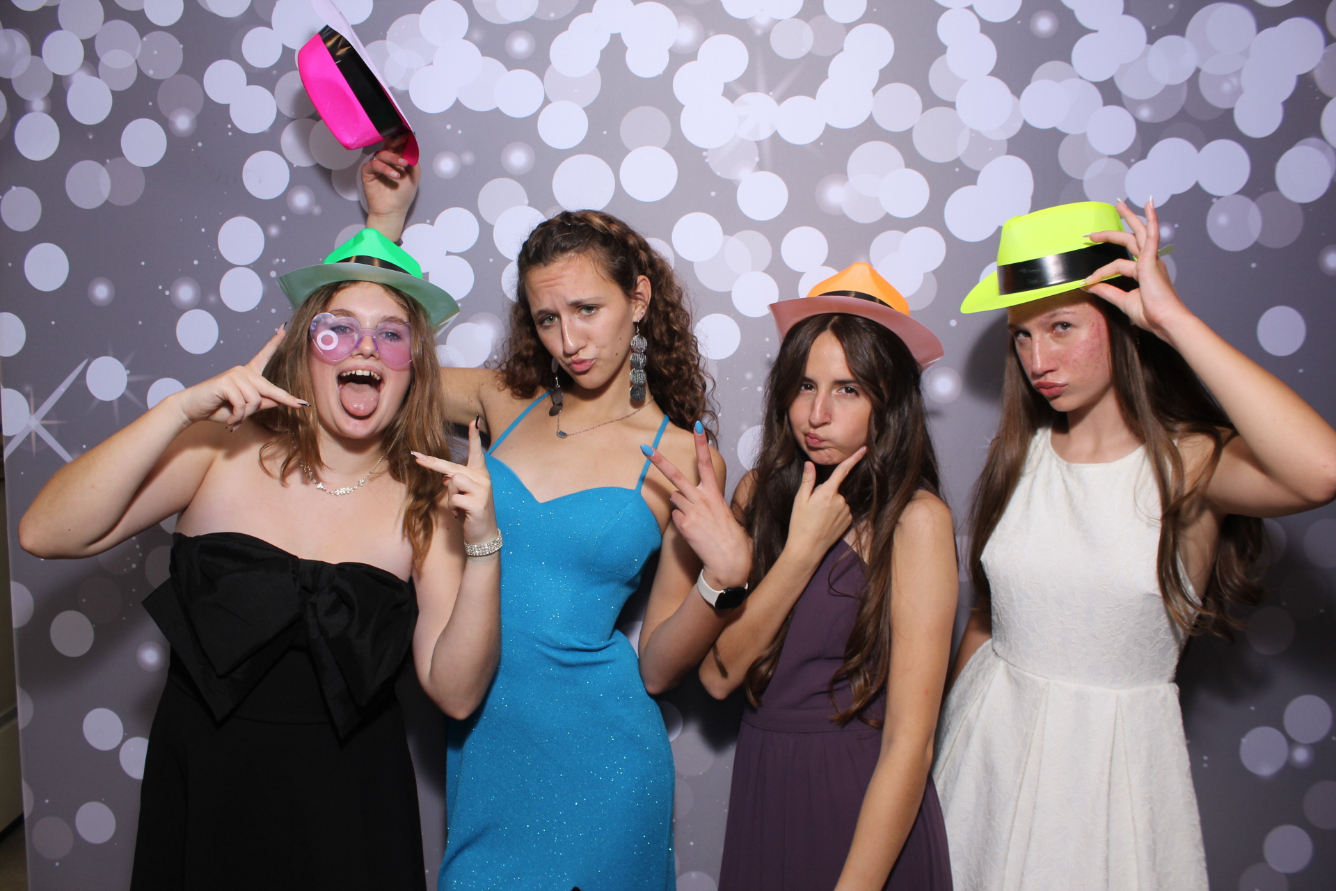Butler County Homeschool Dance | View more photos from the event at gallery.photoboothcincy.com/u/PhotoBoothCincy/Butler-County-Homeschool-Dance
