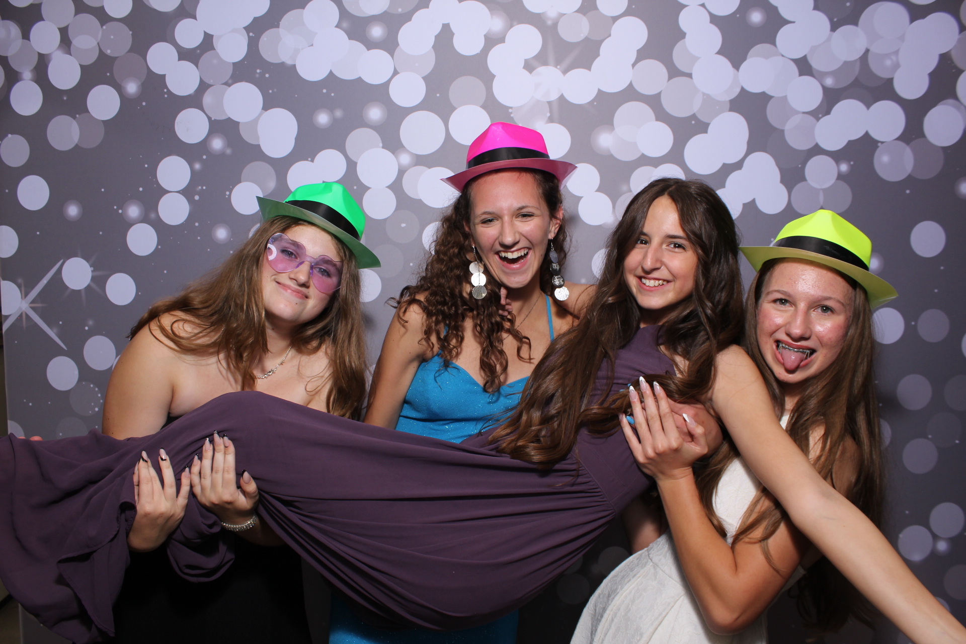Butler County Homeschool Dance | View more photos from the event at gallery.photoboothcincy.com/u/PhotoBoothCincy/Butler-County-Homeschool-Dance