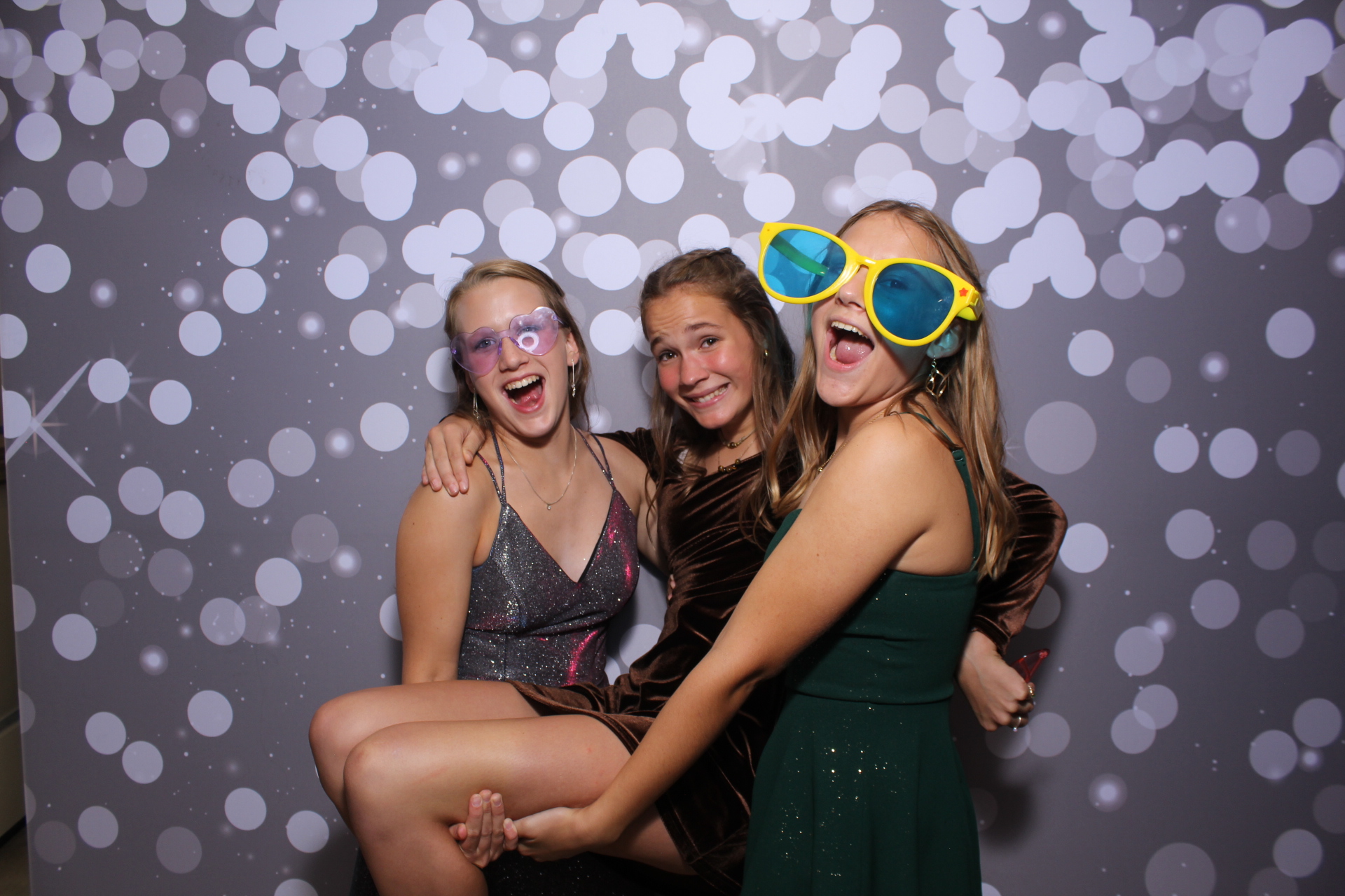 Butler County Homeschool Dance | View more photos from the event at gallery.photoboothcincy.com/u/PhotoBoothCincy/Butler-County-Homeschool-Dance