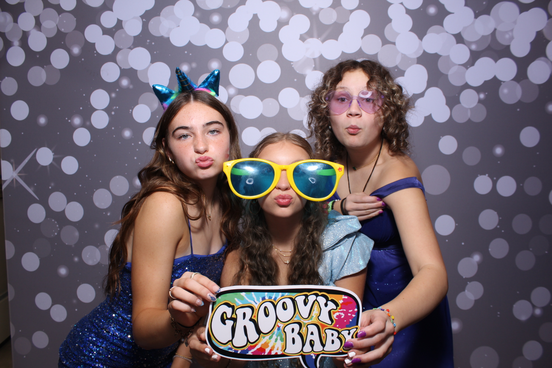 Butler County Homeschool Dance | View more photos from the event at gallery.photoboothcincy.com/u/PhotoBoothCincy/Butler-County-Homeschool-Dance