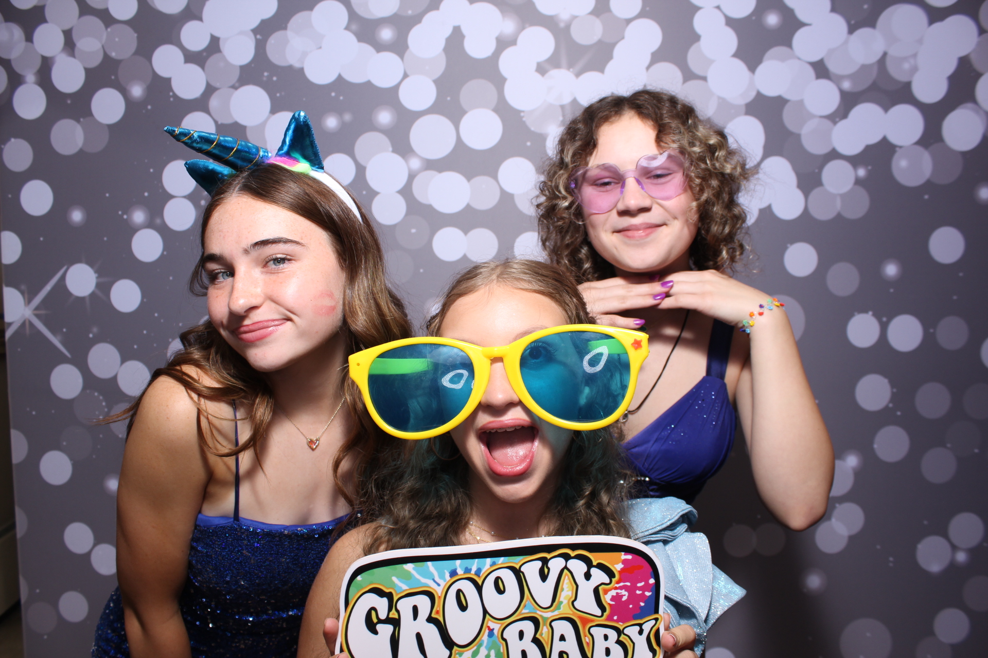 Butler County Homeschool Dance | View more photos from the event at gallery.photoboothcincy.com/u/PhotoBoothCincy/Butler-County-Homeschool-Dance
