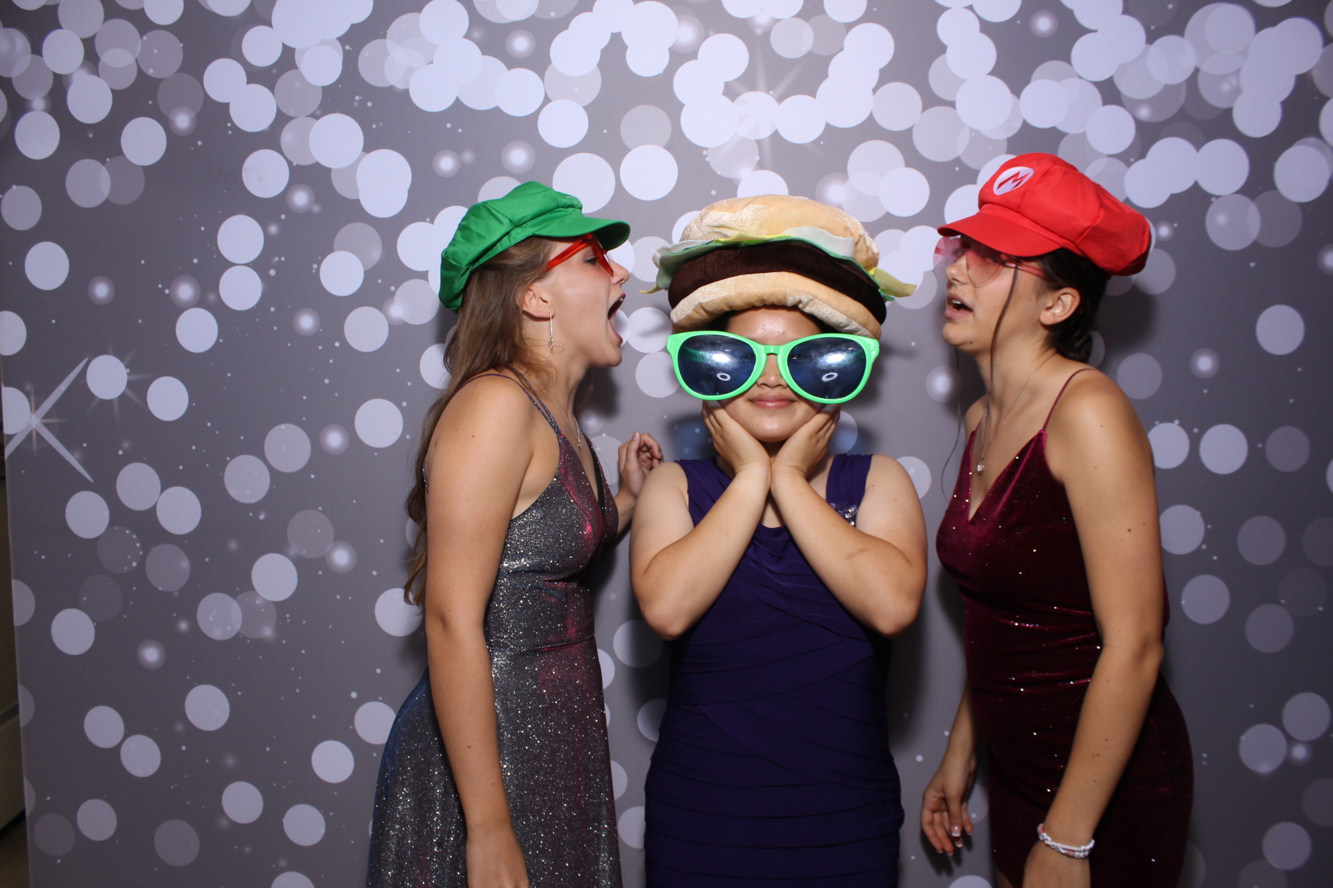 Butler County Homeschool Dance | View more photos from the event at gallery.photoboothcincy.com/u/PhotoBoothCincy/Butler-County-Homeschool-Dance