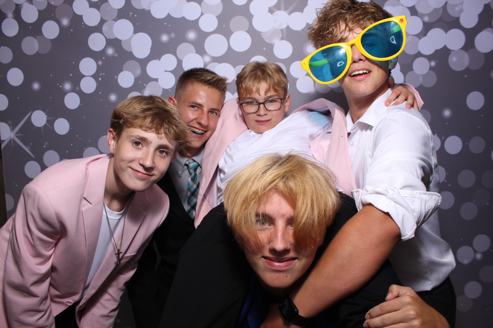 Butler County Homeschool Dance | View more photos from the event at gallery.photoboothcincy.com/u/PhotoBoothCincy/Butler-County-Homeschool-Dance