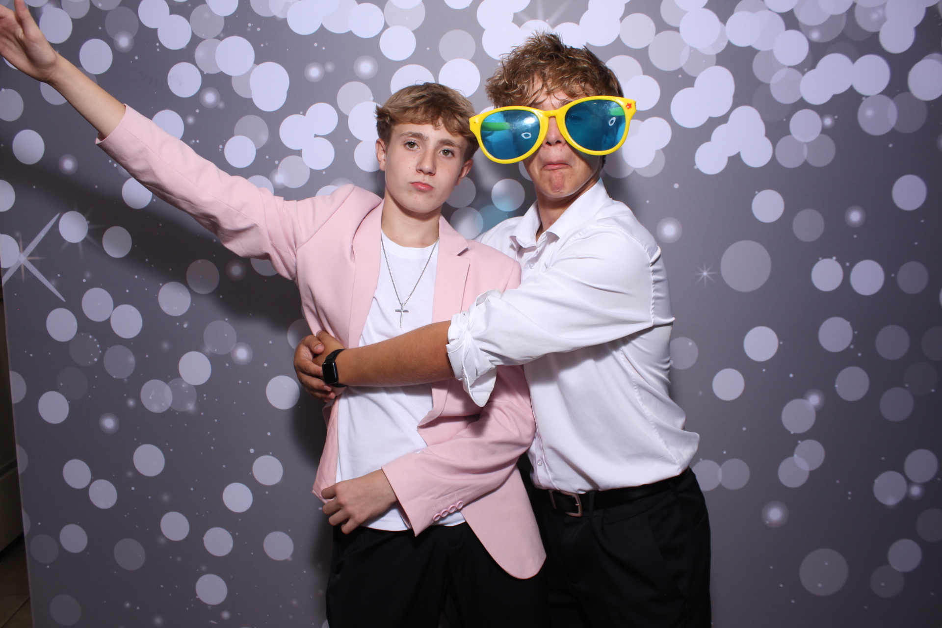 Butler County Homeschool Dance | View more photos from the event at gallery.photoboothcincy.com/u/PhotoBoothCincy/Butler-County-Homeschool-Dance