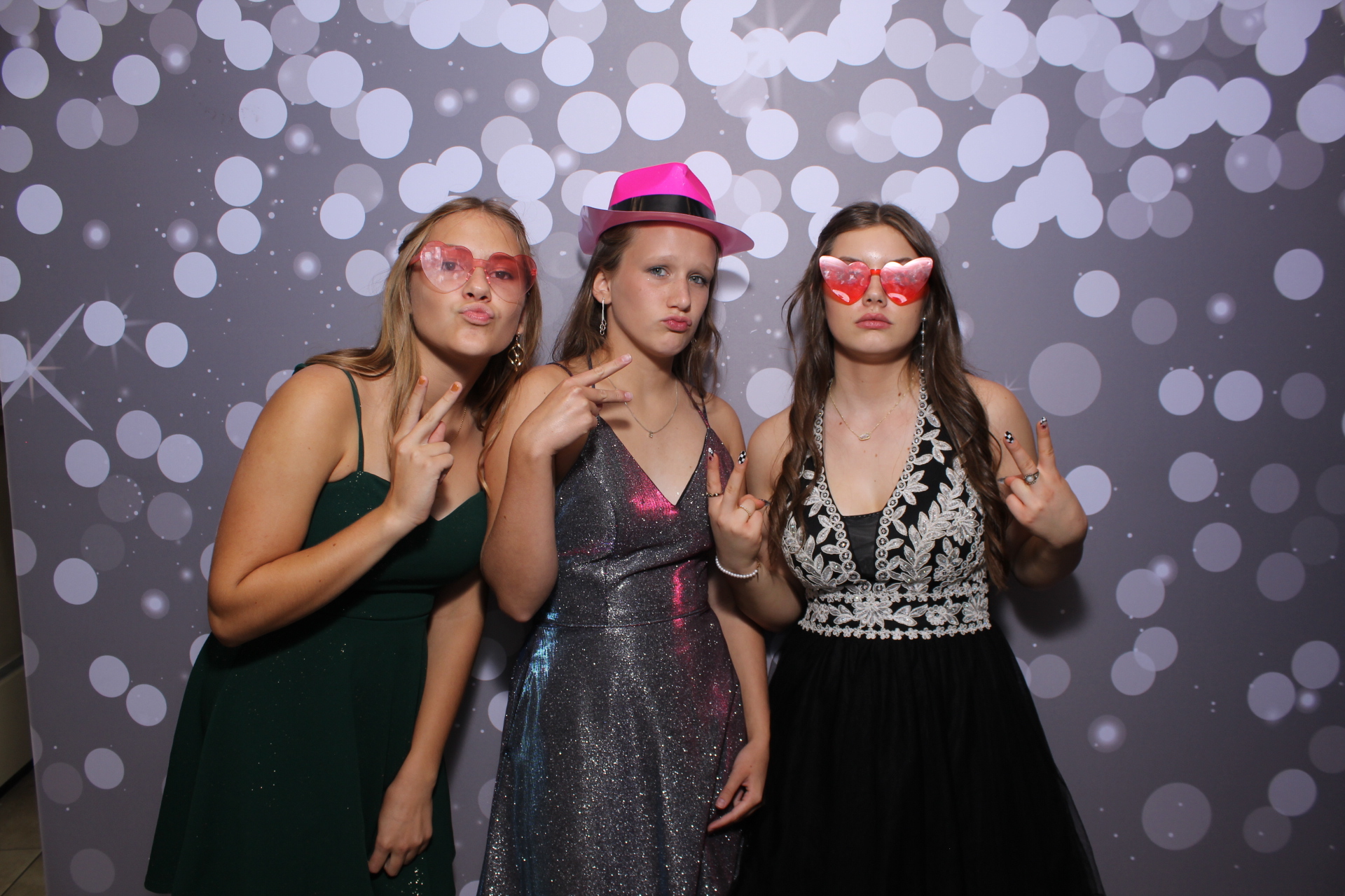 Butler County Homeschool Dance | View more photos from the event at gallery.photoboothcincy.com/u/PhotoBoothCincy/Butler-County-Homeschool-Dance