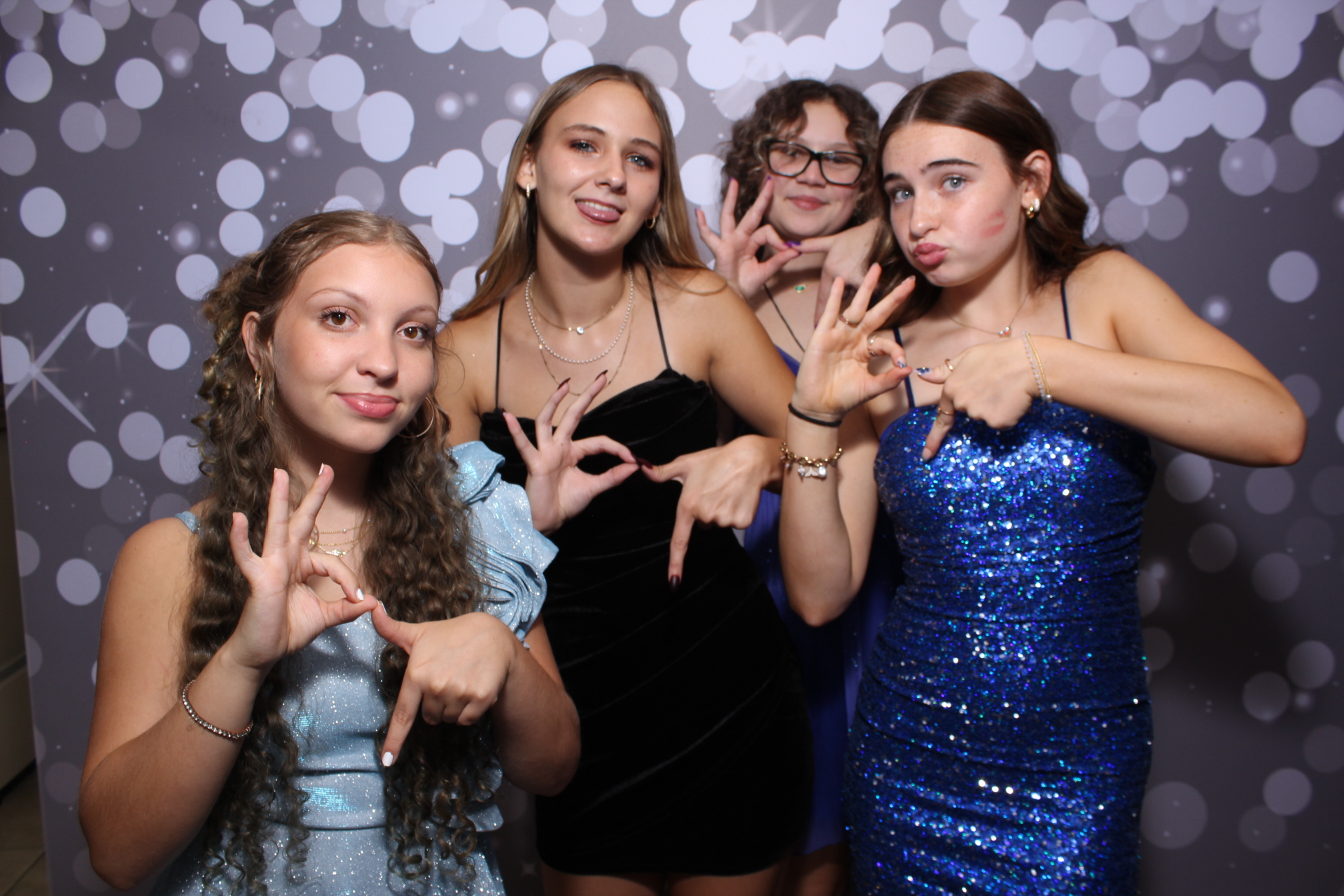Butler County Homeschool Dance | View more photos from the event at gallery.photoboothcincy.com/u/PhotoBoothCincy/Butler-County-Homeschool-Dance
