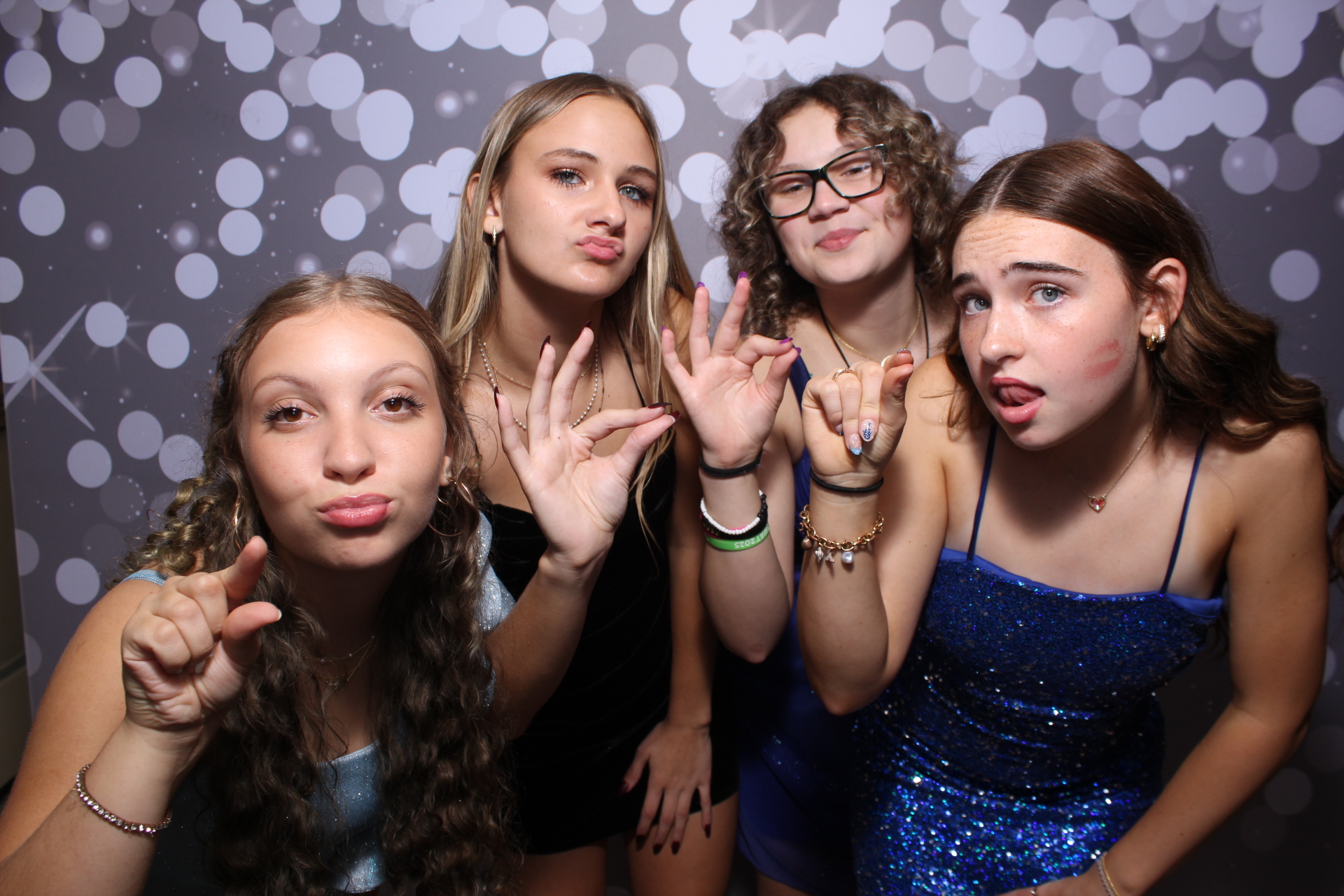 Butler County Homeschool Dance | View more photos from the event at gallery.photoboothcincy.com/u/PhotoBoothCincy/Butler-County-Homeschool-Dance