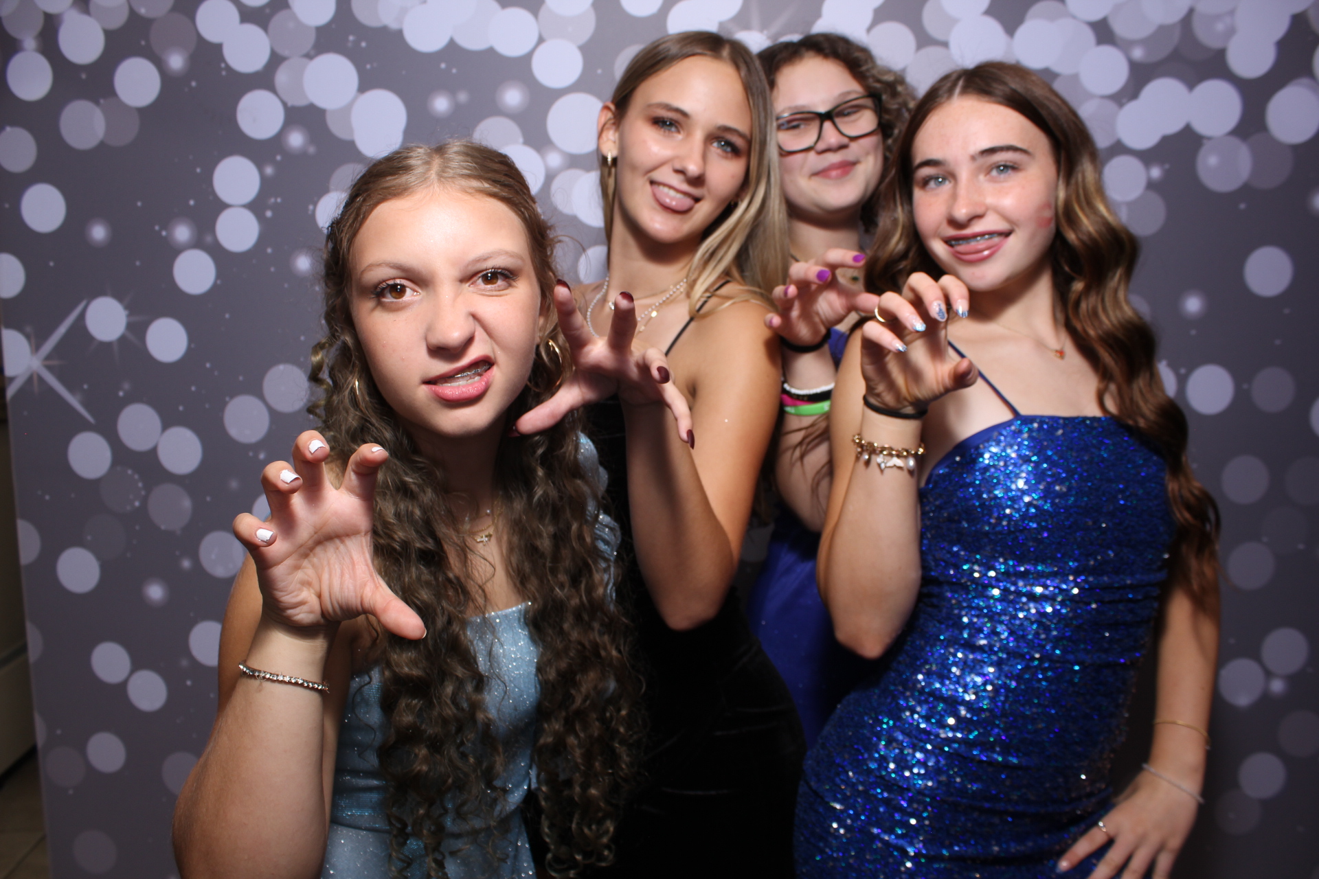 Butler County Homeschool Dance | View more photos from the event at gallery.photoboothcincy.com/u/PhotoBoothCincy/Butler-County-Homeschool-Dance