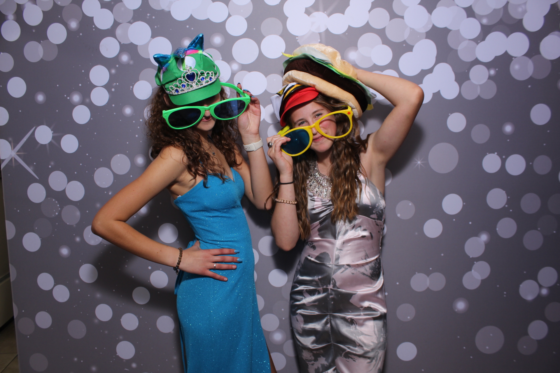 Butler County Homeschool Dance | View more photos from the event at gallery.photoboothcincy.com/u/PhotoBoothCincy/Butler-County-Homeschool-Dance