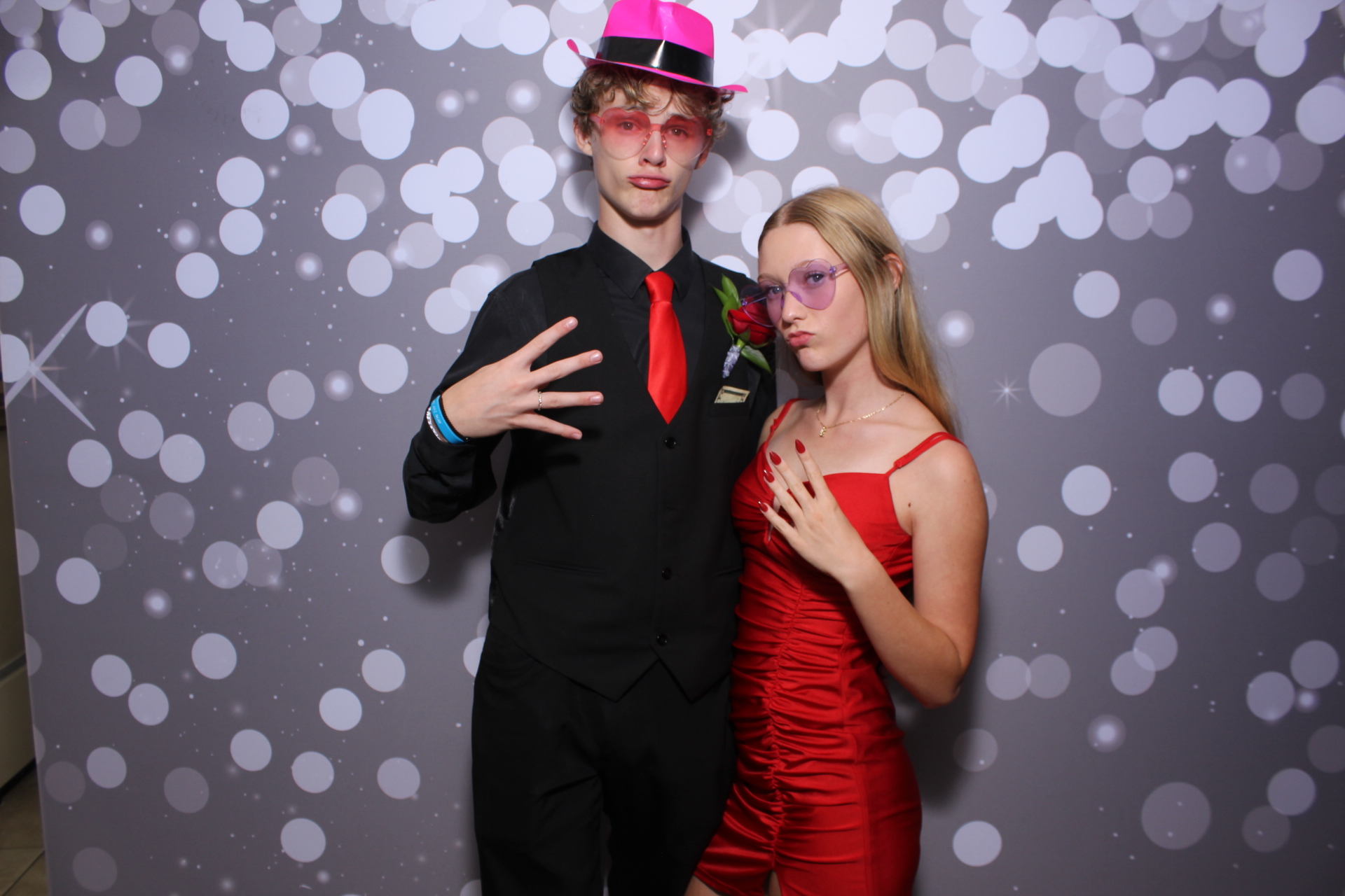 Butler County Homeschool Dance | View more photos from the event at gallery.photoboothcincy.com/u/PhotoBoothCincy/Butler-County-Homeschool-Dance
