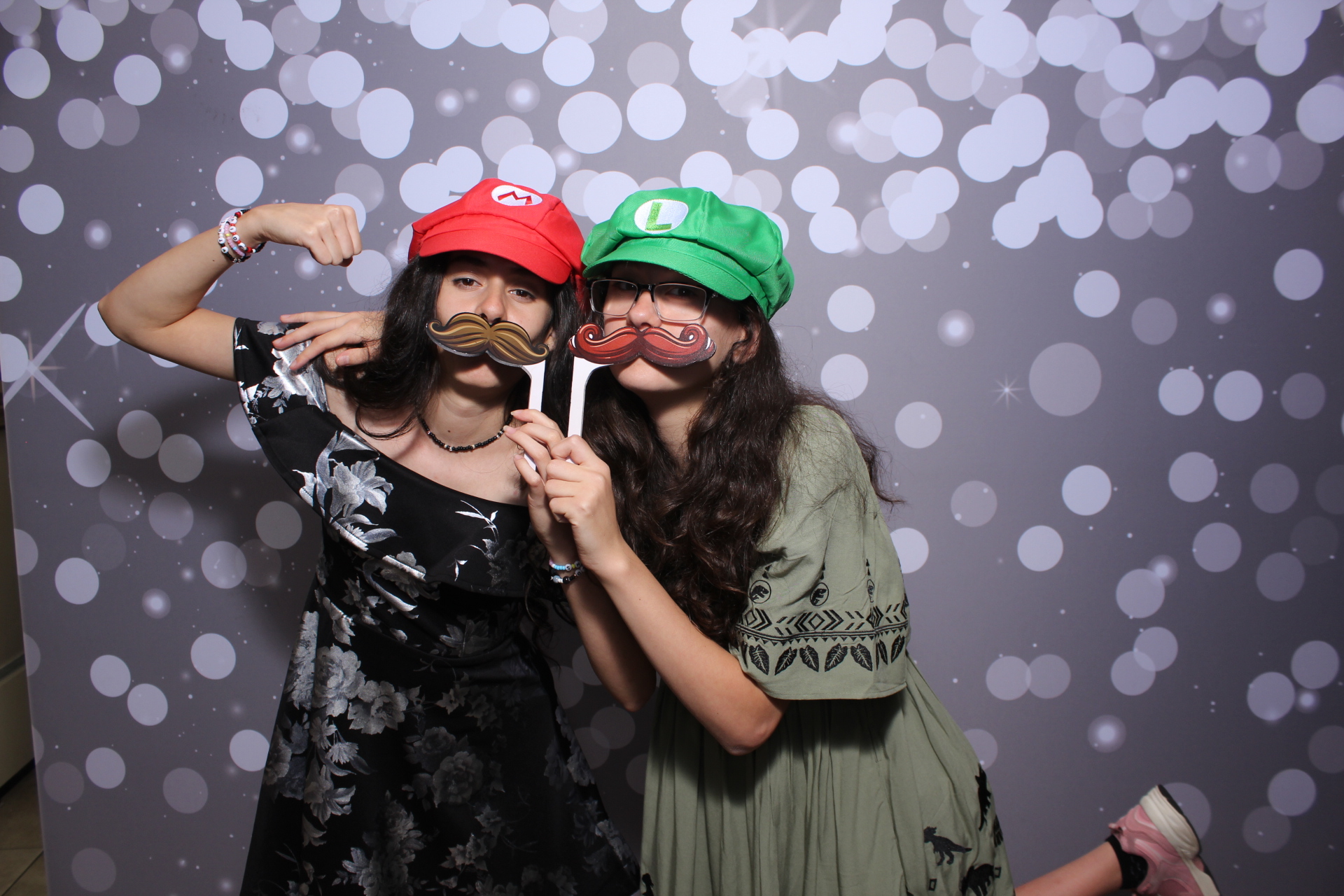 Butler County Homeschool Dance | View more photos from the event at gallery.photoboothcincy.com/u/PhotoBoothCincy/Butler-County-Homeschool-Dance