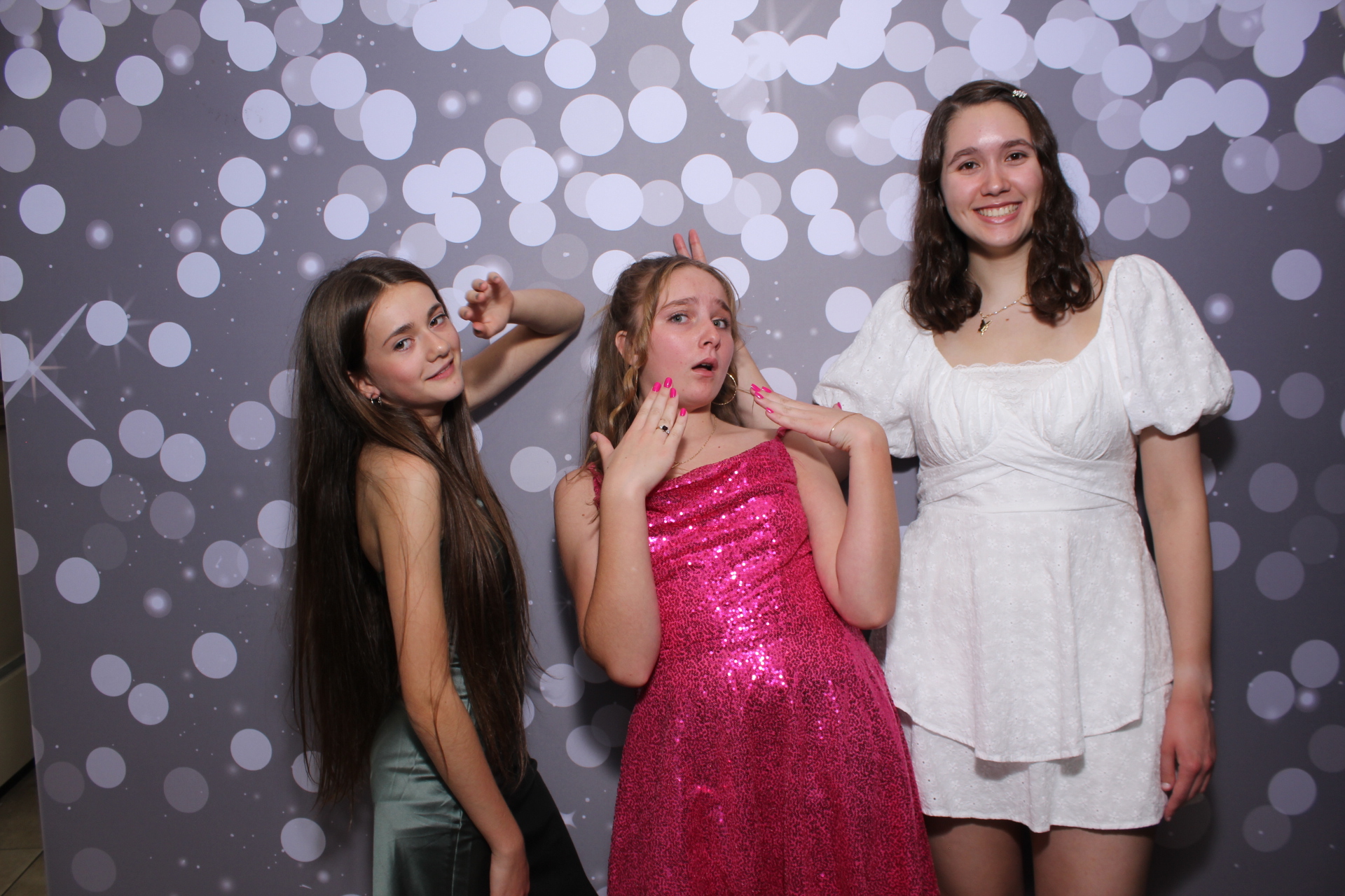 Butler County Homeschool Dance | View more photos from the event at gallery.photoboothcincy.com/u/PhotoBoothCincy/Butler-County-Homeschool-Dance
