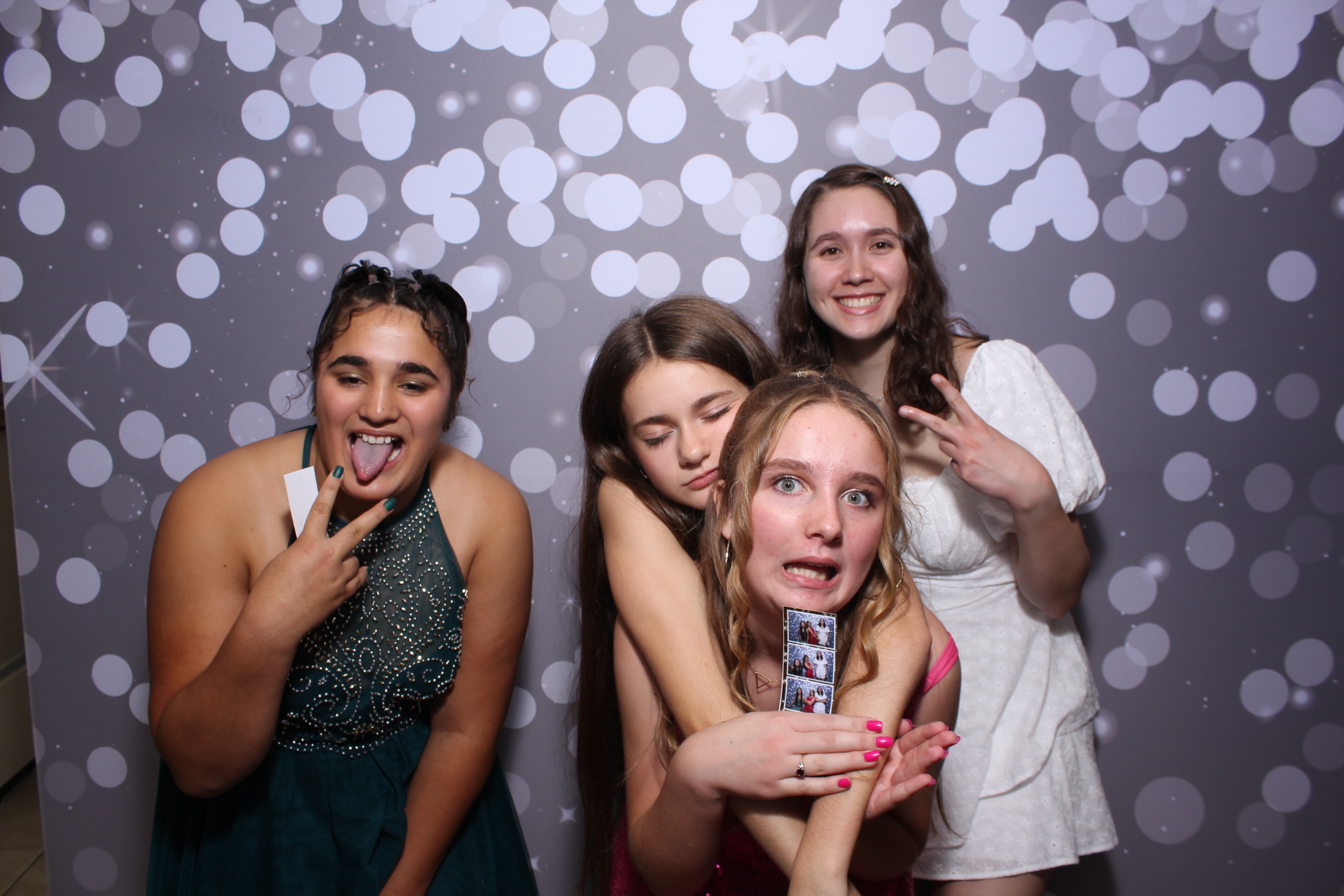Butler County Homeschool Dance | View more photos from the event at gallery.photoboothcincy.com/u/PhotoBoothCincy/Butler-County-Homeschool-Dance