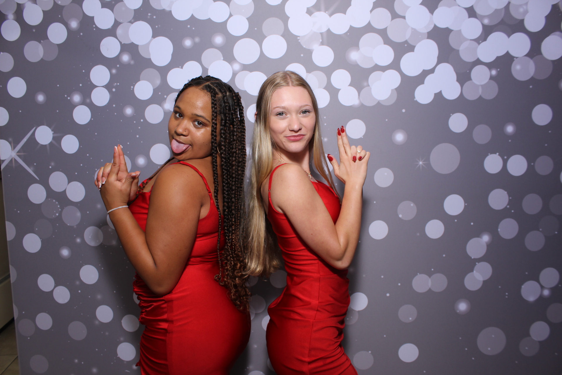 Butler County Homeschool Dance | View more photos from the event at gallery.photoboothcincy.com/u/PhotoBoothCincy/Butler-County-Homeschool-Dance