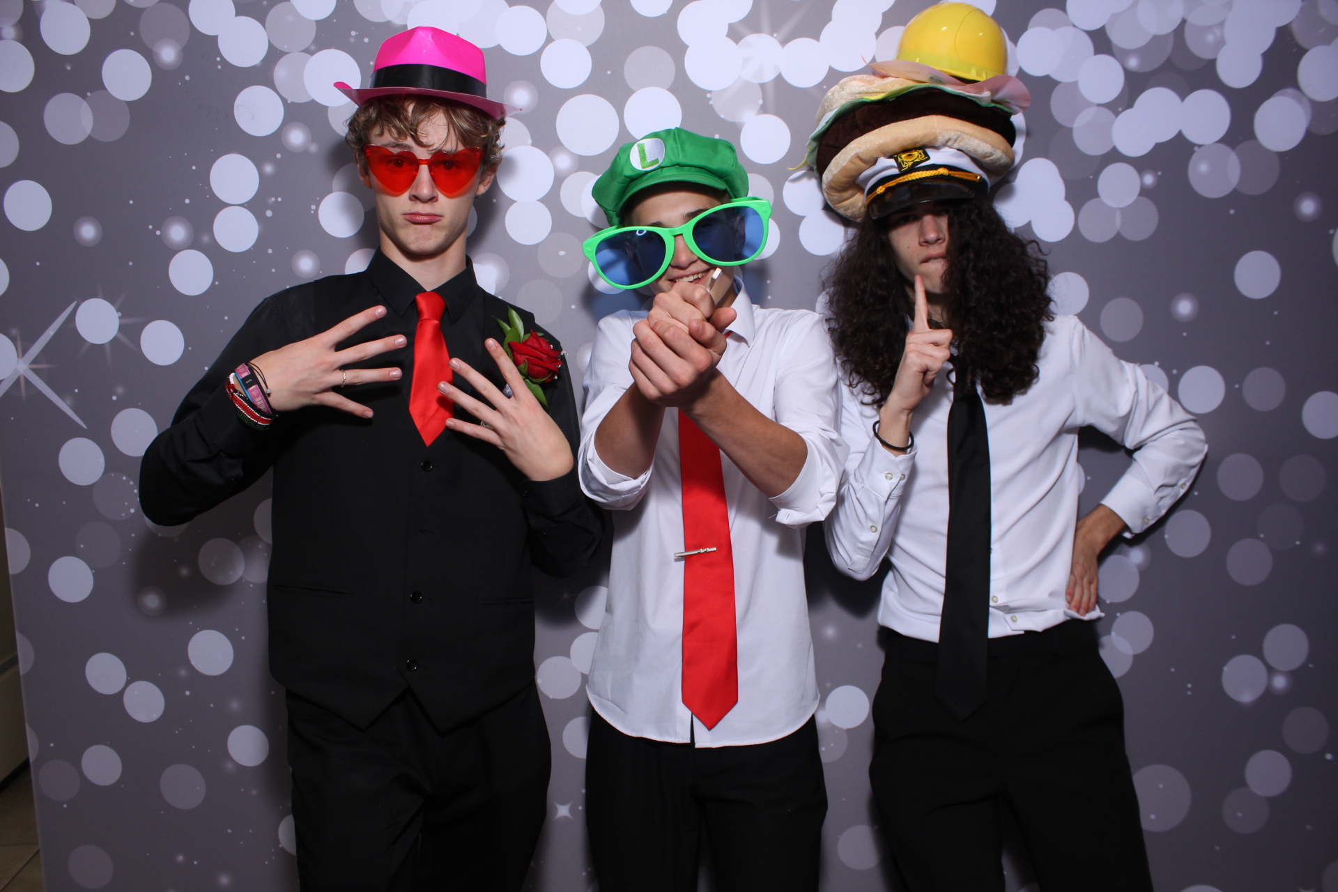 Butler County Homeschool Dance | View more photos from the event at gallery.photoboothcincy.com/u/PhotoBoothCincy/Butler-County-Homeschool-Dance