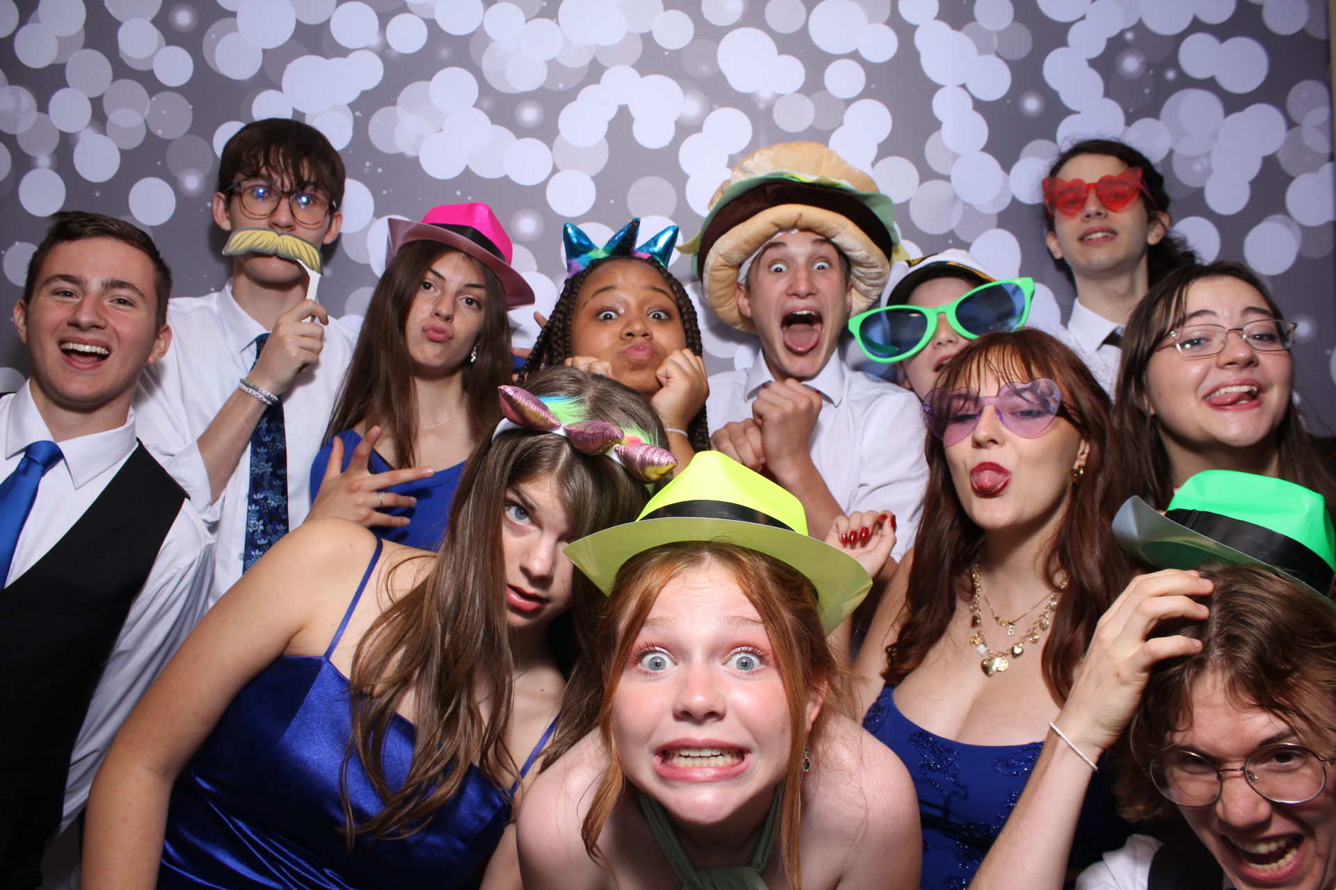 Butler County Homeschool Dance | View more photos from the event at gallery.photoboothcincy.com/u/PhotoBoothCincy/Butler-County-Homeschool-Dance