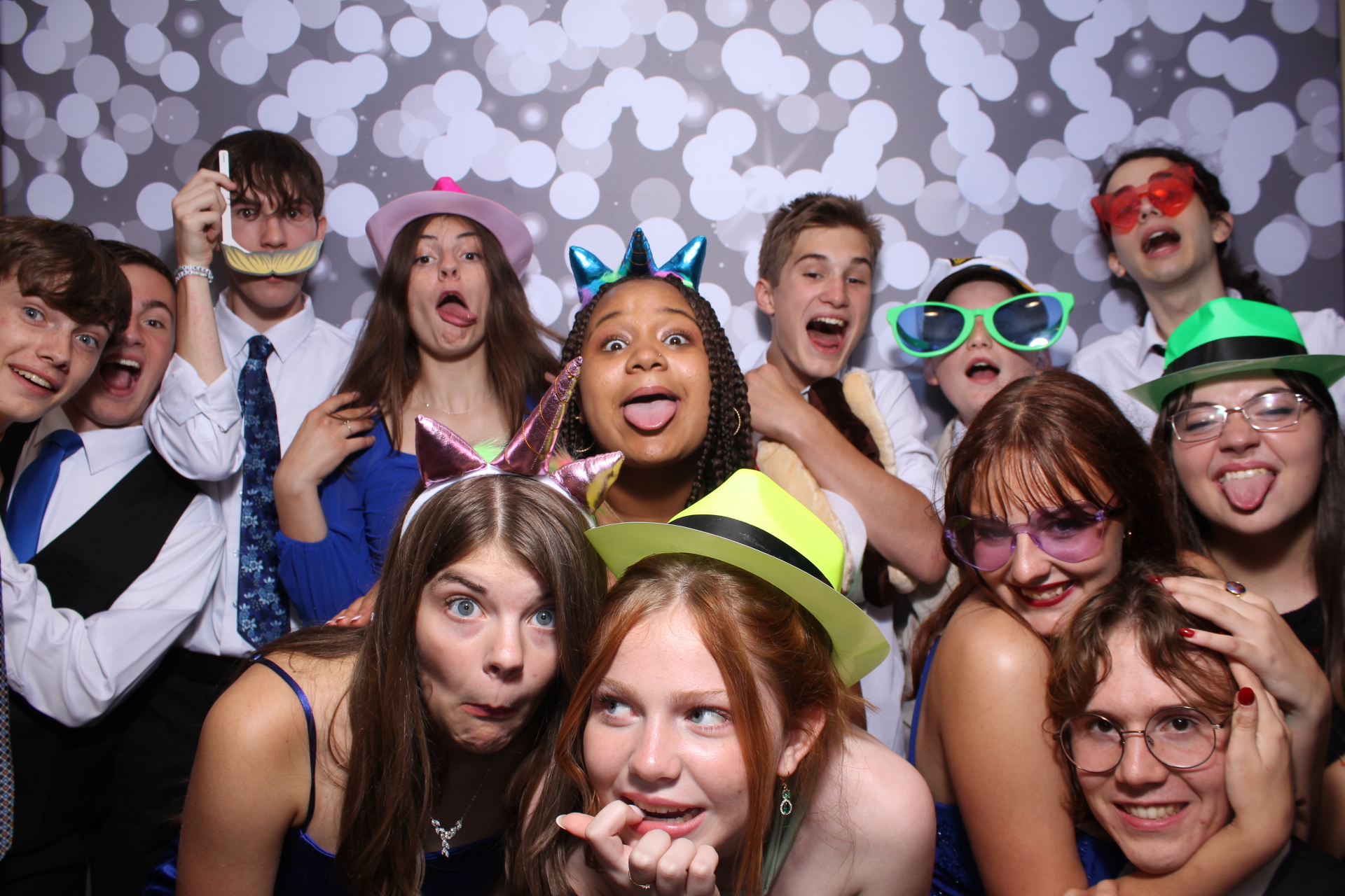 Butler County Homeschool Dance | View more photos from the event at gallery.photoboothcincy.com/u/PhotoBoothCincy/Butler-County-Homeschool-Dance