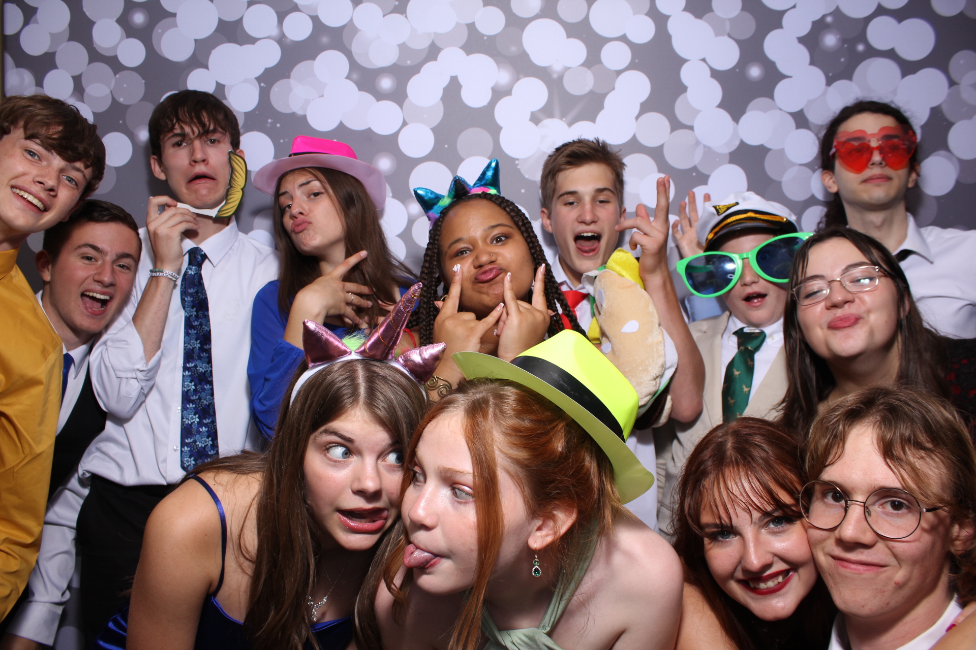 Butler County Homeschool Dance | View more photos from the event at gallery.photoboothcincy.com/u/PhotoBoothCincy/Butler-County-Homeschool-Dance