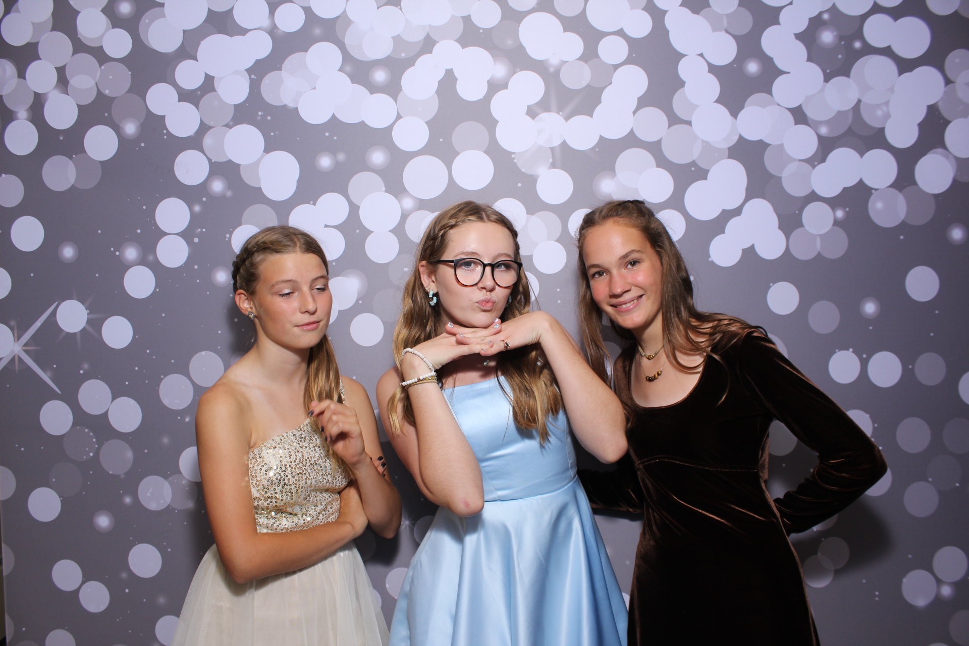 Butler County Homeschool Dance | View more photos from the event at gallery.photoboothcincy.com/u/PhotoBoothCincy/Butler-County-Homeschool-Dance