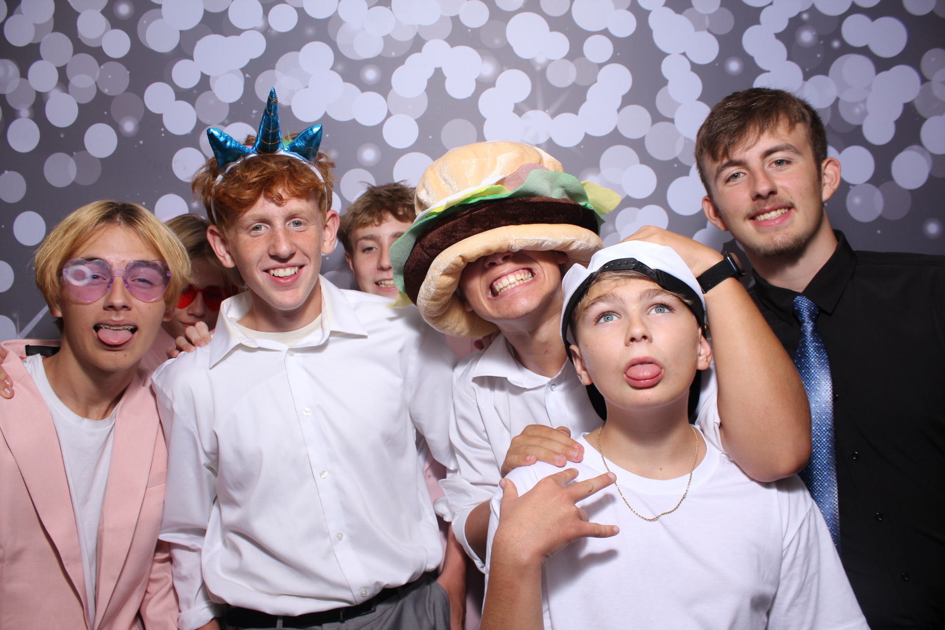 Butler County Homeschool Dance | View more photos from the event at gallery.photoboothcincy.com/u/PhotoBoothCincy/Butler-County-Homeschool-Dance